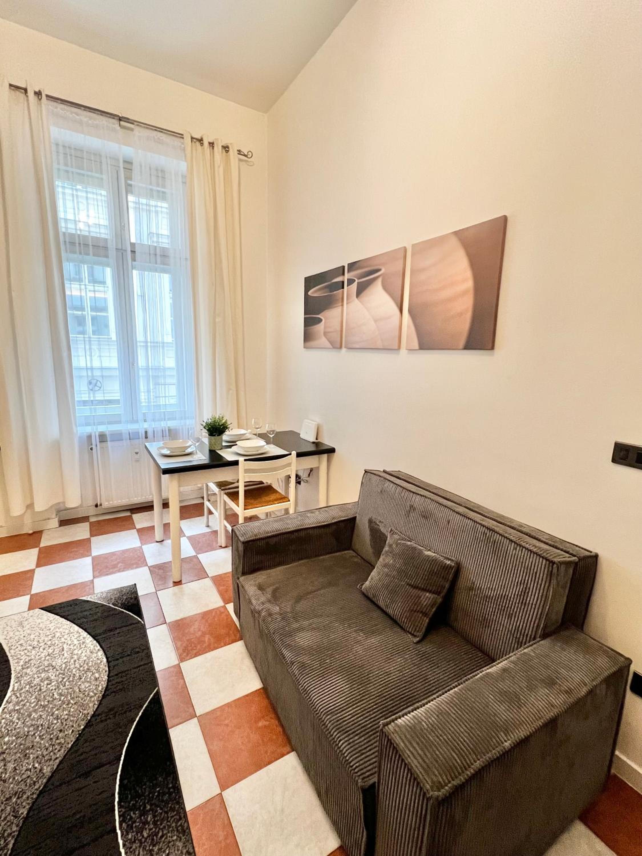 DOMIRA Olivova Residence