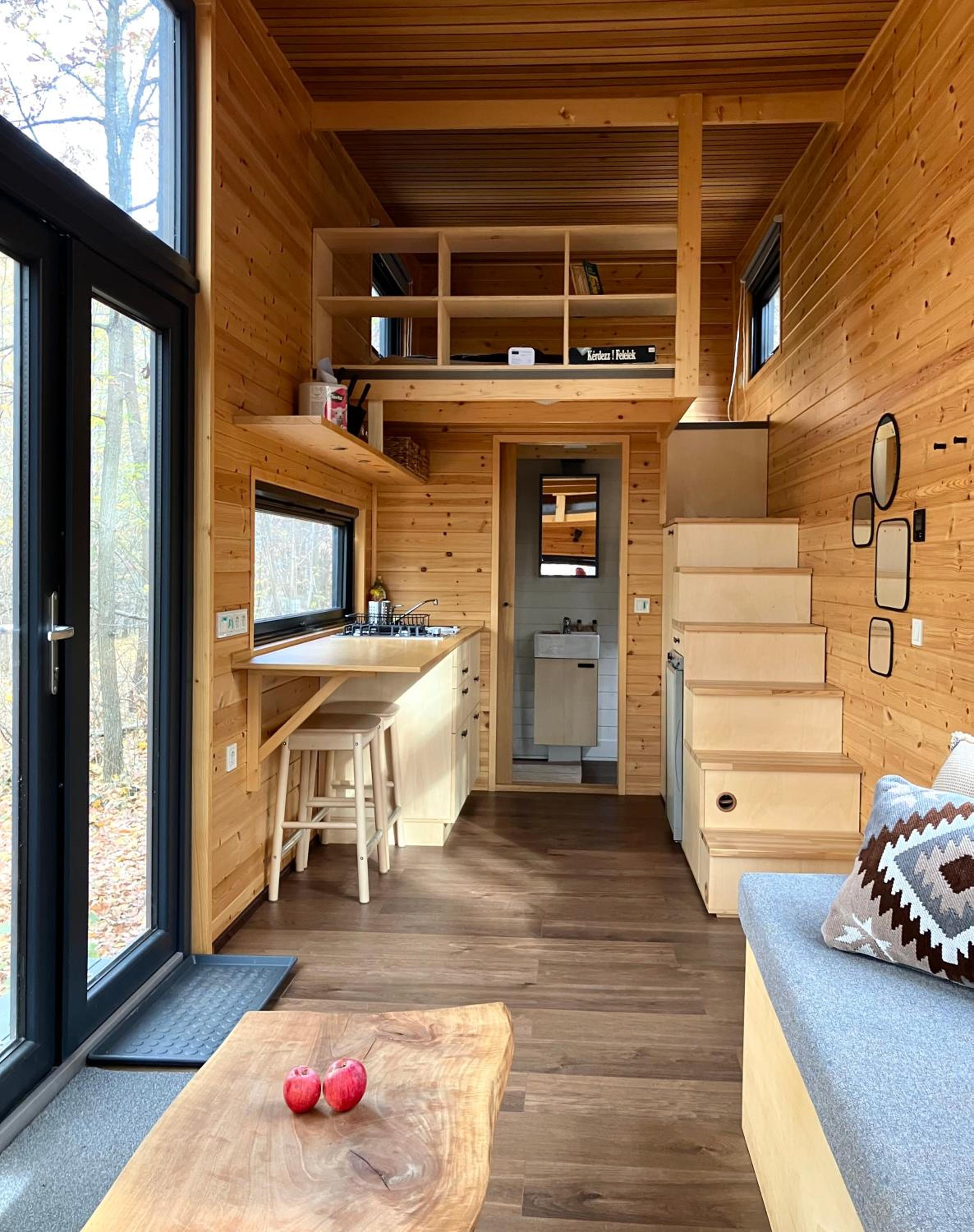POP Tiny House Mátra view 2