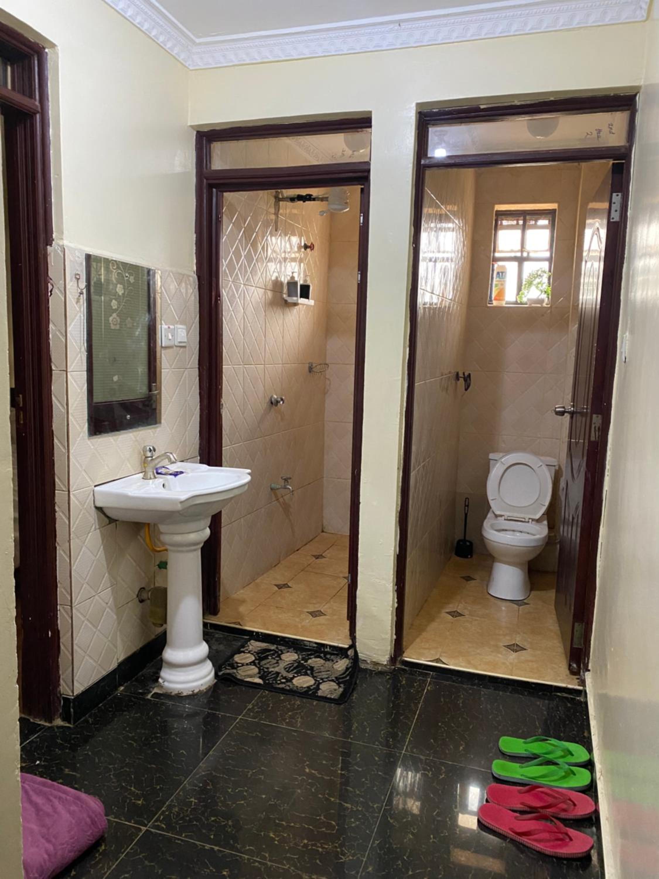 Cozy and Modern 2 Bedroom MIREMA view 4