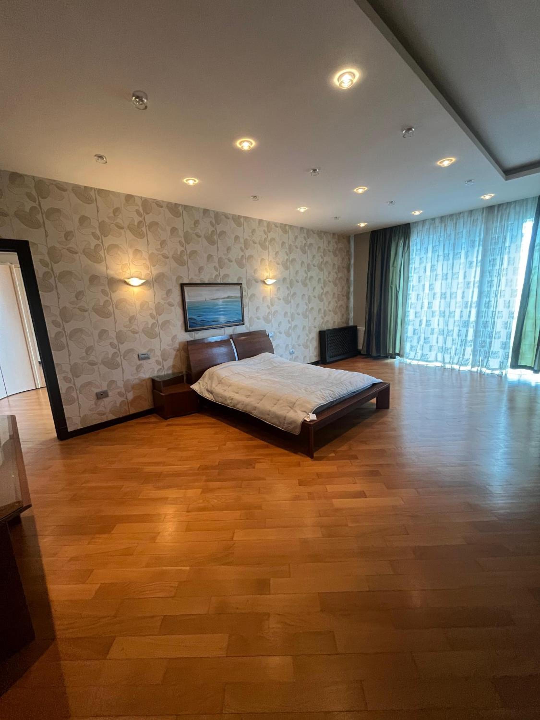 Star Apartments in Arena