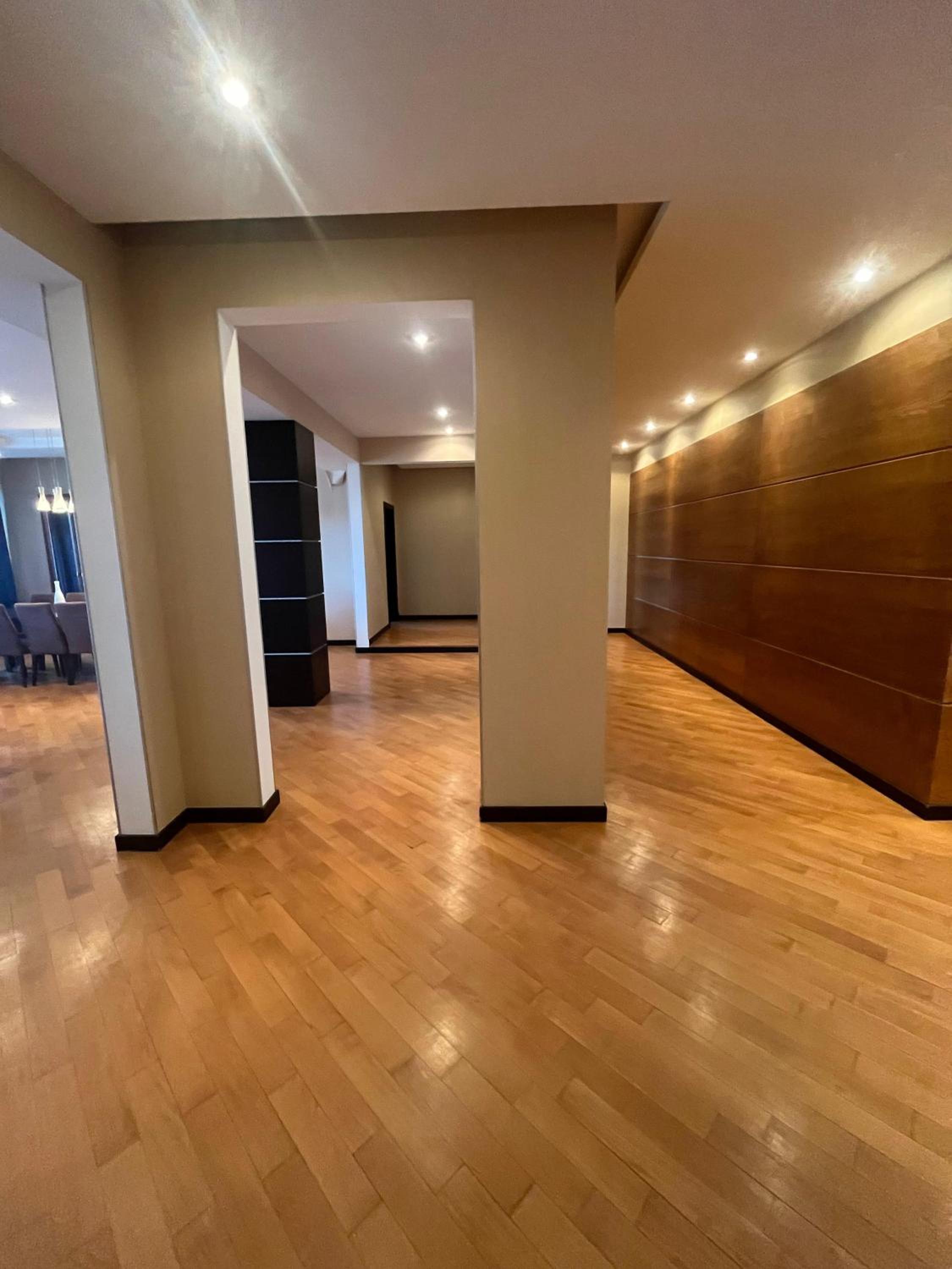 Star Apartments in Arena