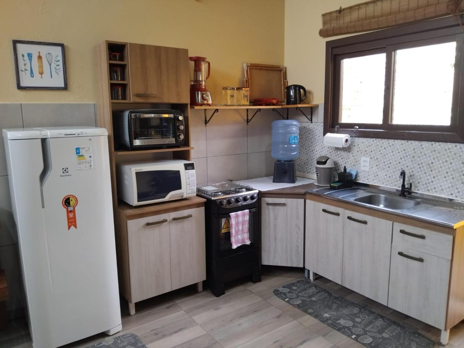 A Casa Amarela -Edícula Gaivota -Conforto e tranquilidade próximo ao mar