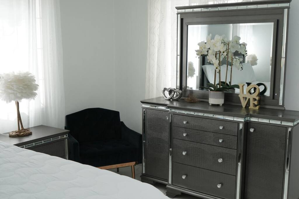 Sterling Villa's E & P Oasis view 2