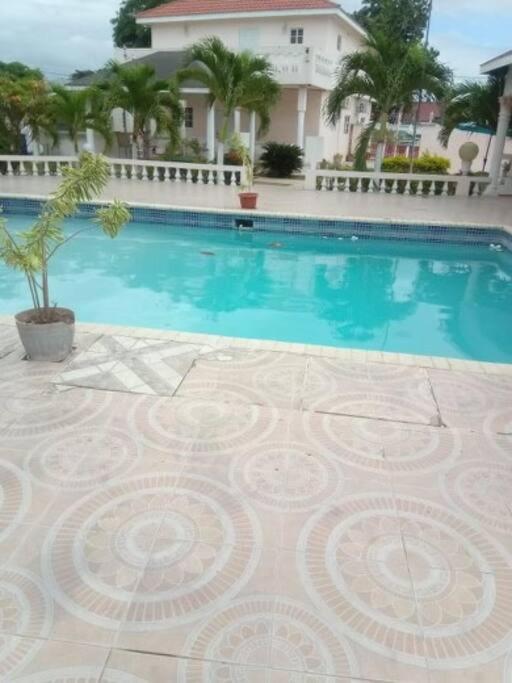 Sterling Villa's E & P Oasis view 5