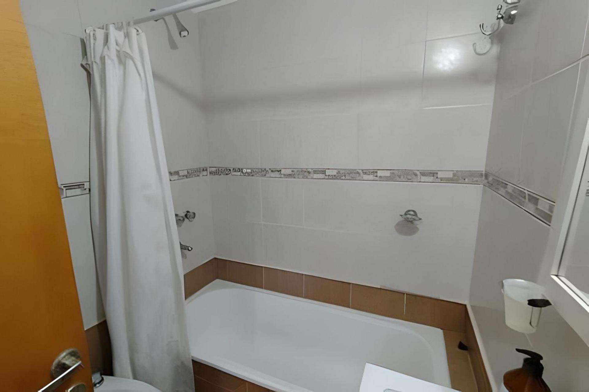 Departamento Moderno en El Centro de la Ciudad, cerca del Hospital Cullen.