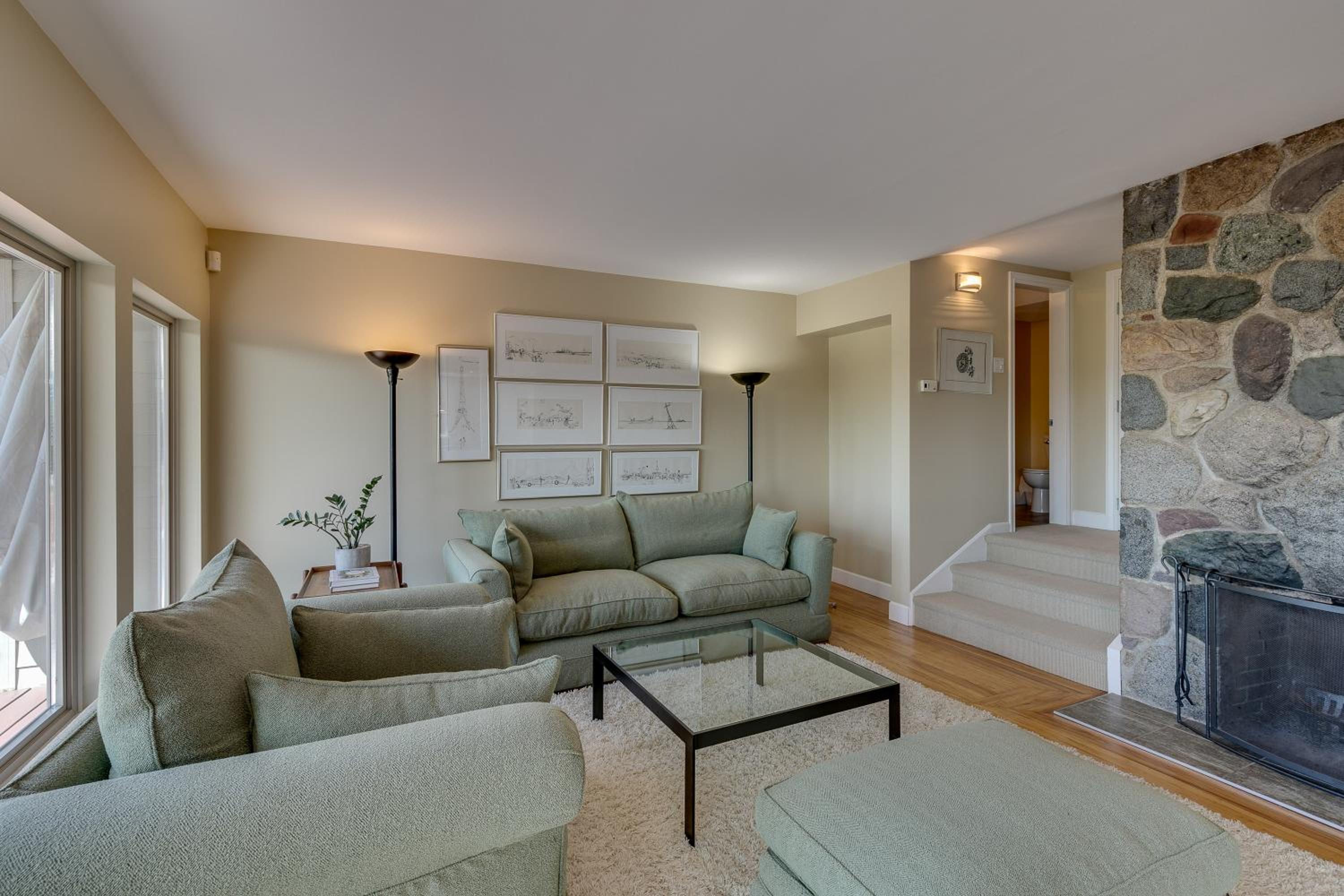 West Vancouver Family Home w Custom Patio and Pool