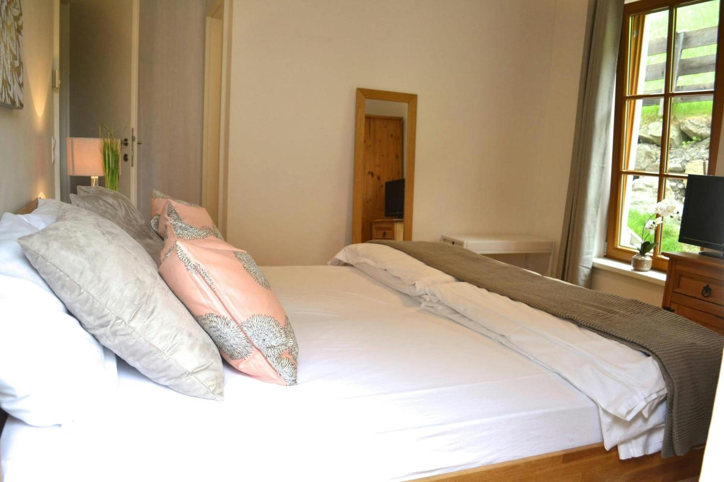 Claudia 2 by SMR Rauris Apartments - inc Spa and National Summercard - near Gondola