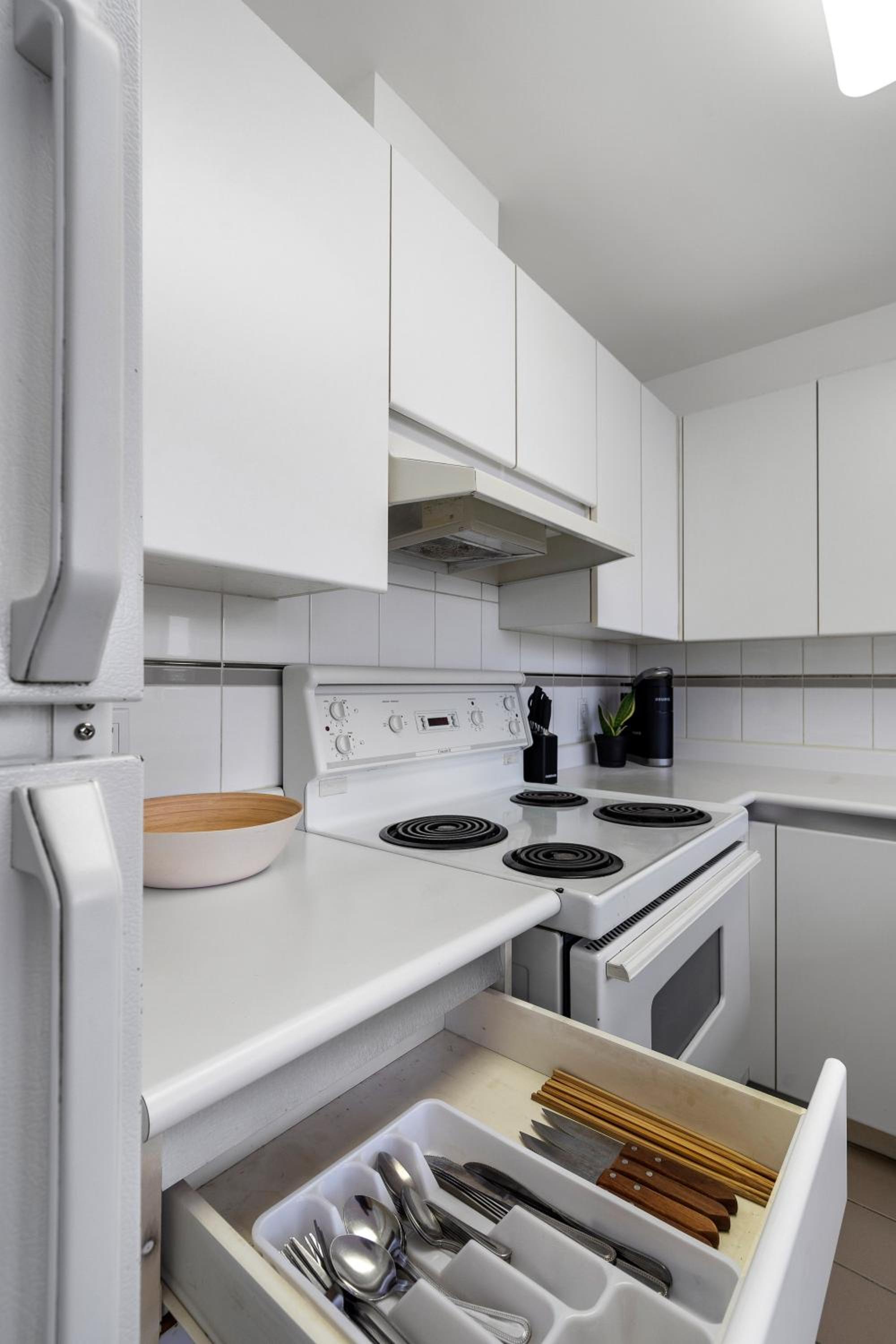 Central Downtown Highrise Condo
