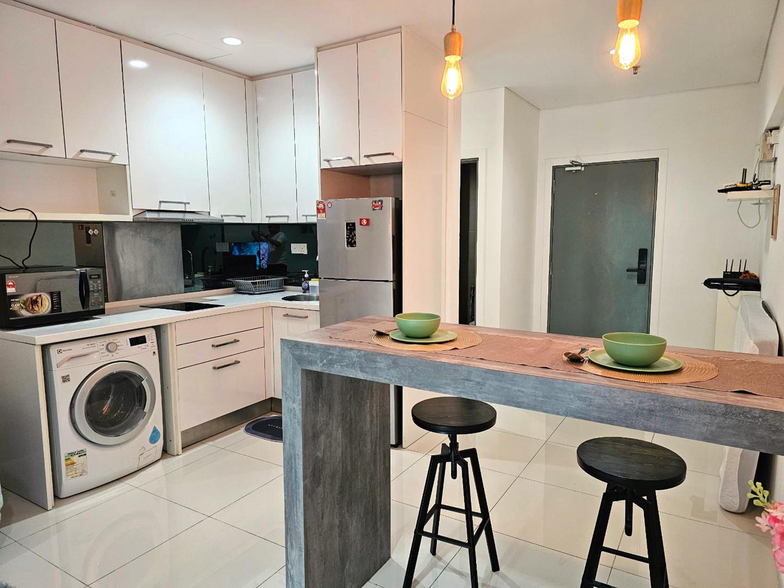 Mercu Summer Suites Bukit Bintang Kuala Lumpur Apartment