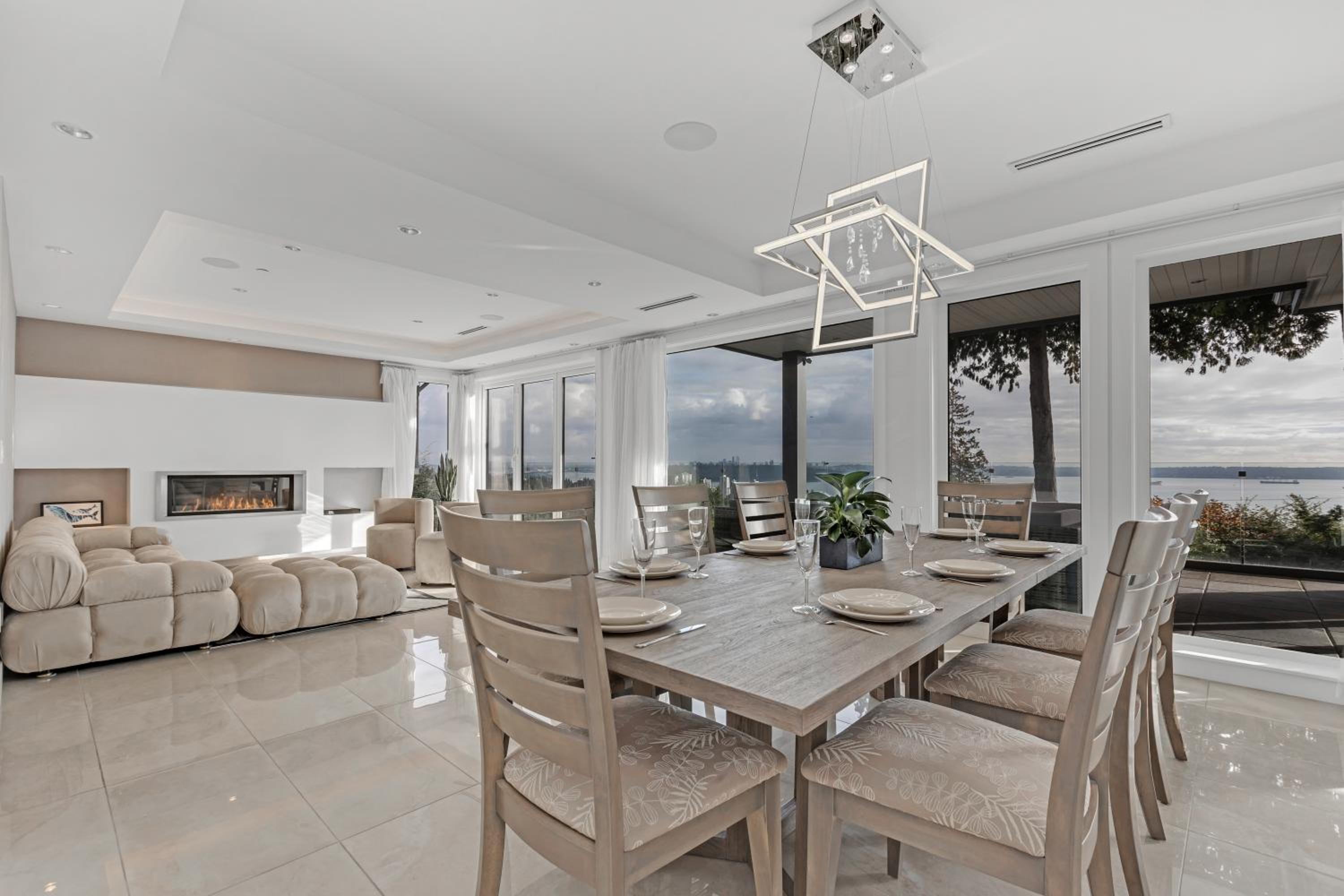 Contemporary Home with Stunning Ocean and City Views