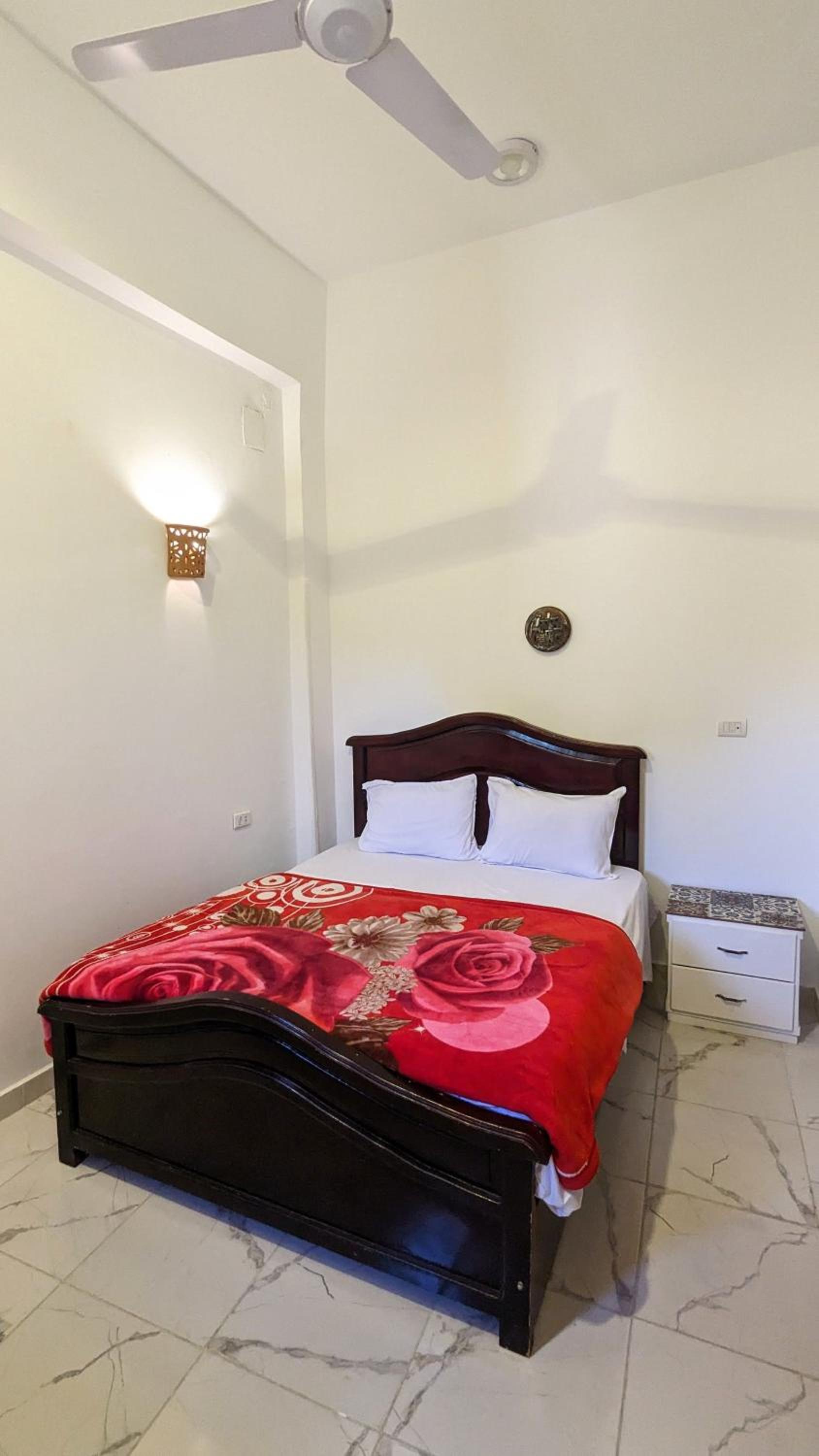 Yasmine Guest House
