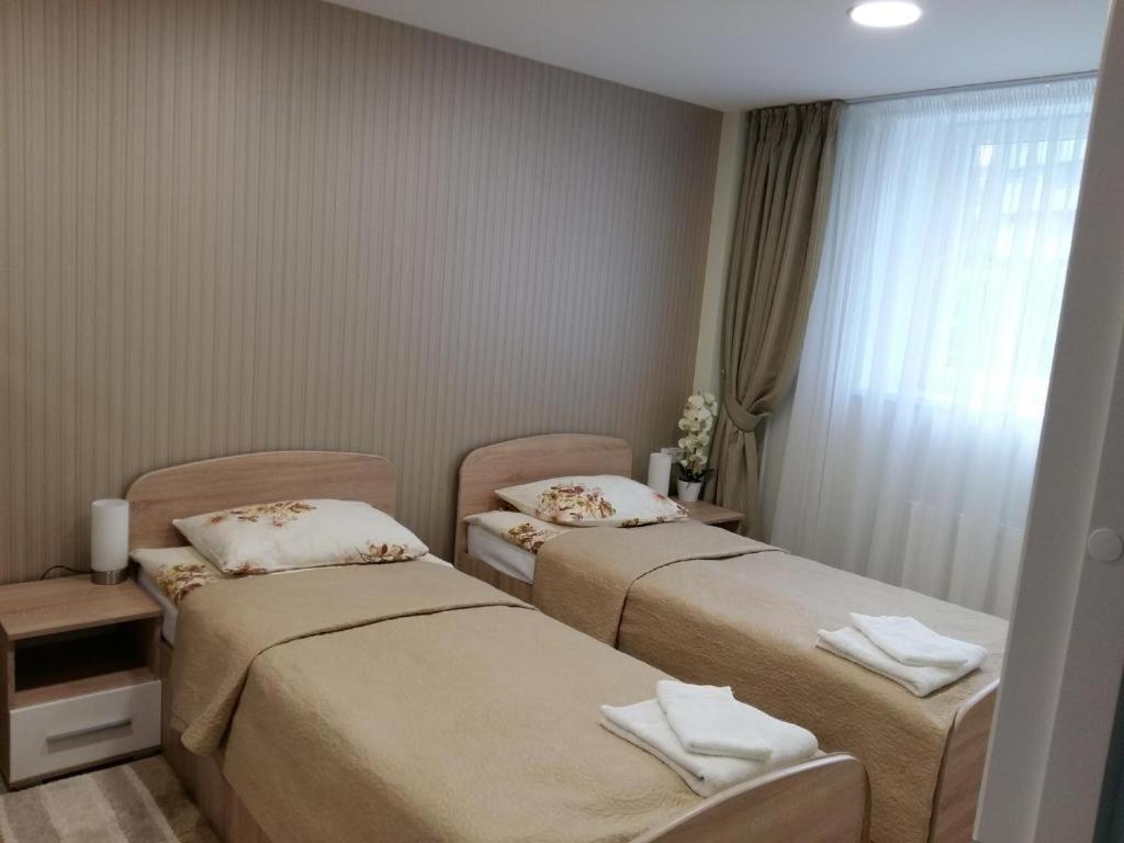Apartment with private entrance