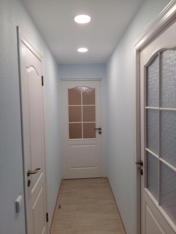 Apartment with private entrance