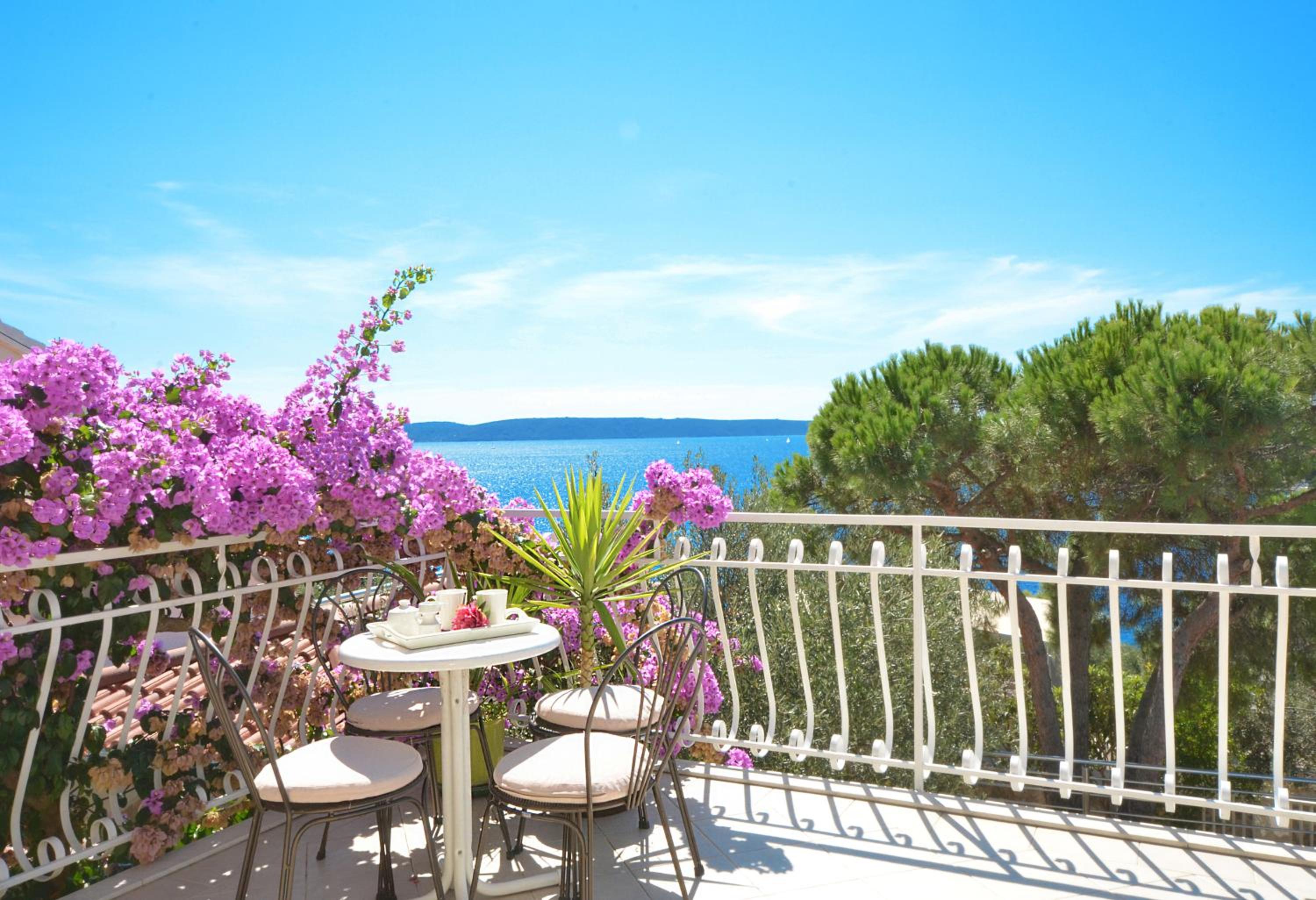 Villa Marin en Trogir — balance & terrace