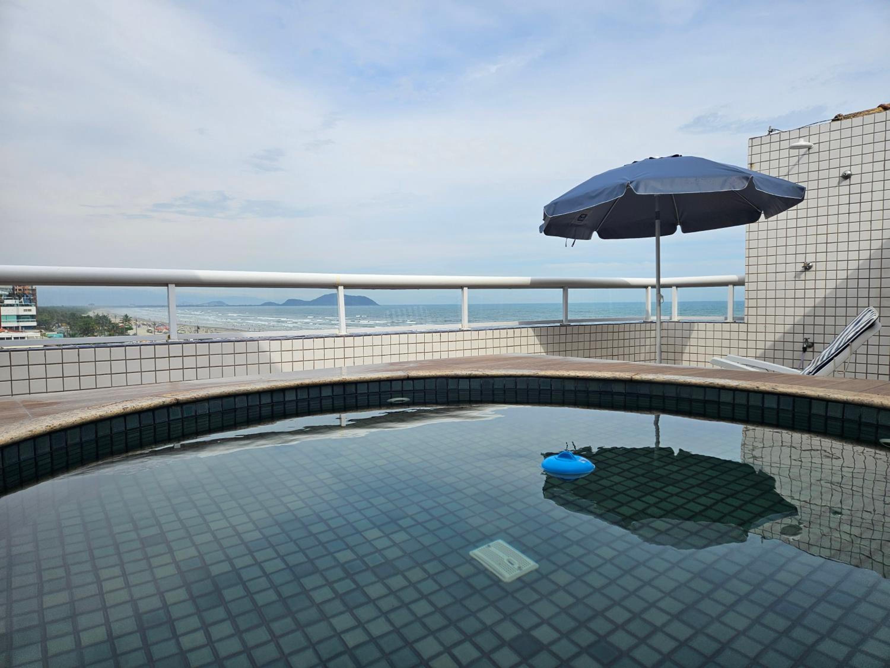 Apartamento Cobertura Duplex Pé na Areia Bertioga