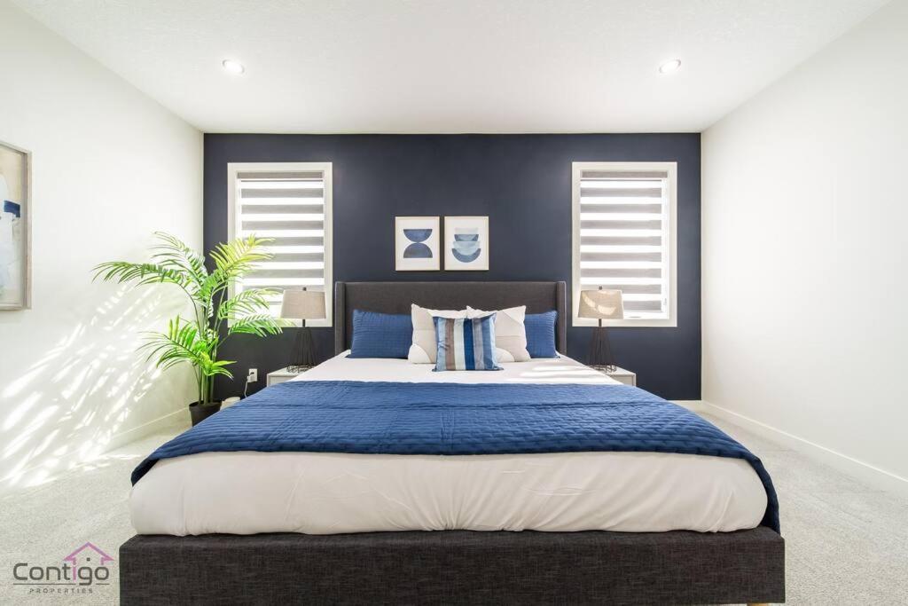 Modern Retreat, AirCon, Backyard, Near DT & WEM