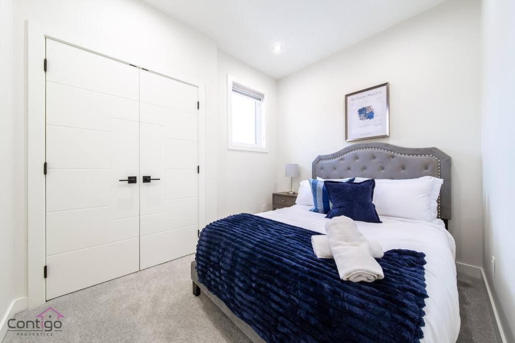 Modern Retreat, AirCon, Backyard, Near DT & WEM
