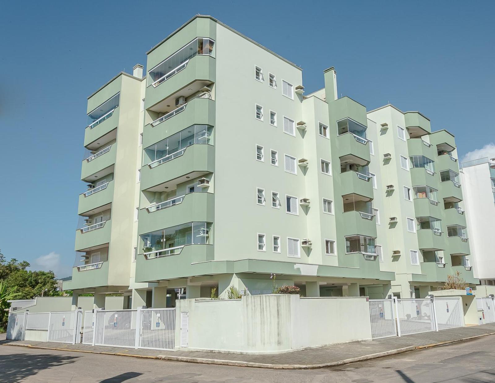 BH34 Aconchegante com ar piscina e varanda gourmet