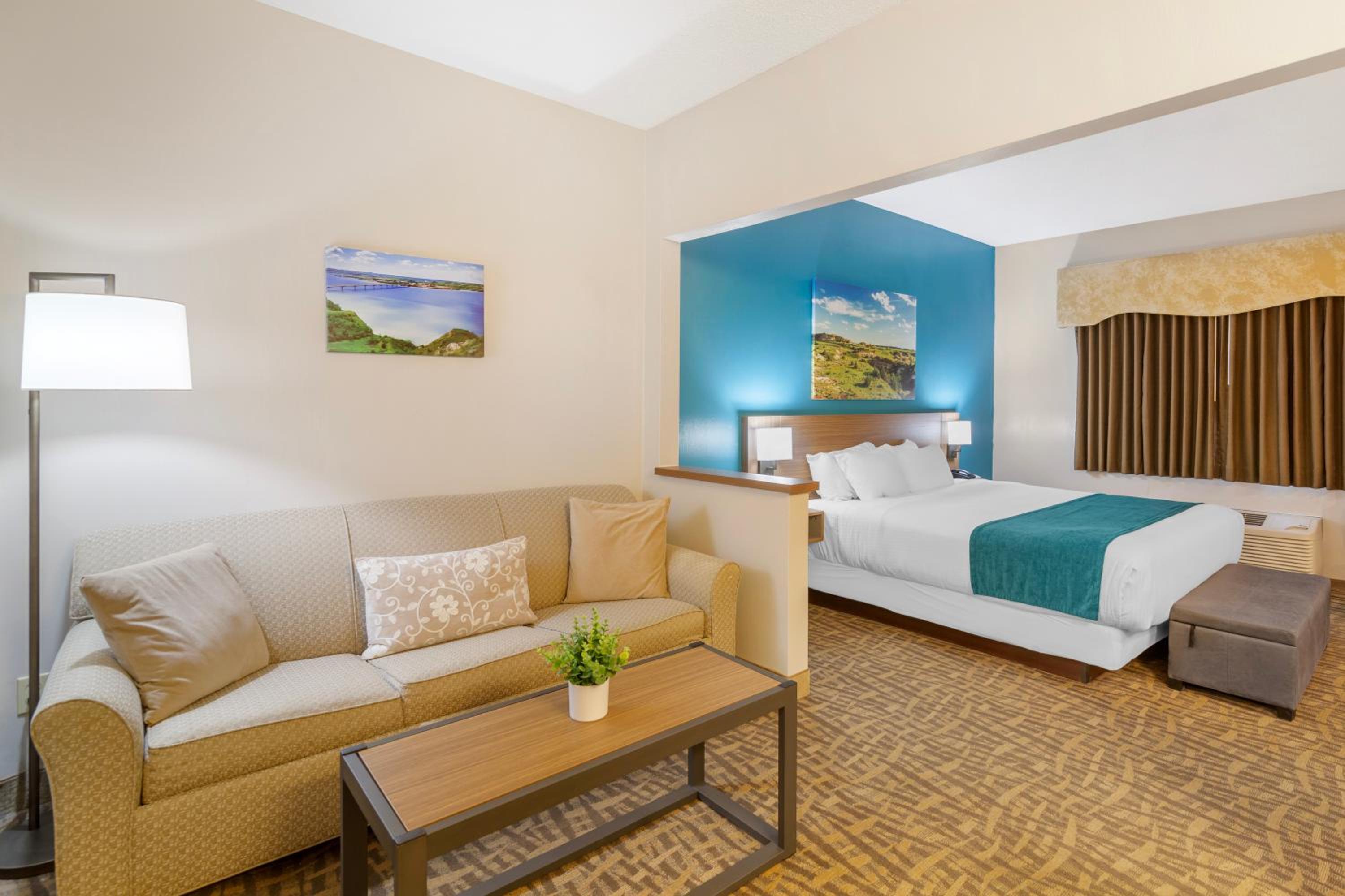 Bismarck Vacations - EverSpring Suites - Property Image 34