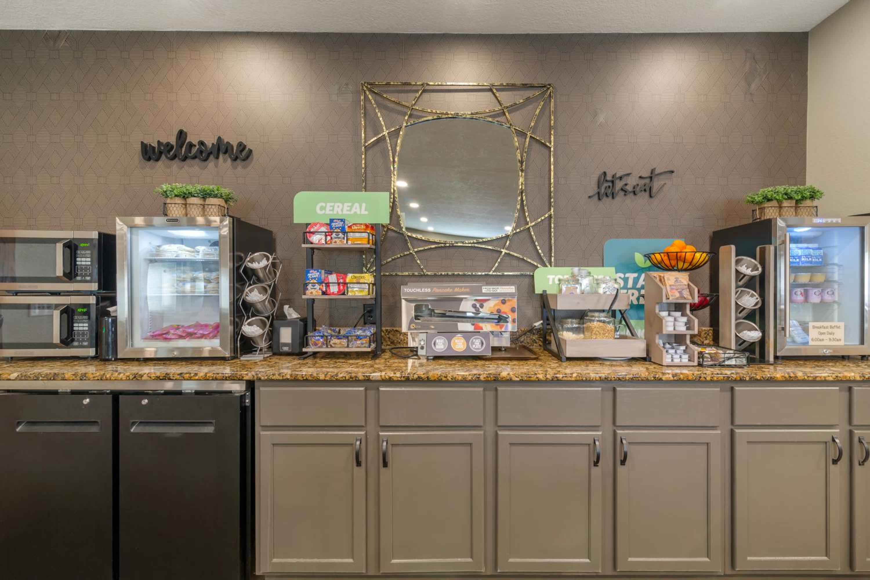 Bismarck Vacations - EverSpring Suites - Property Image 1