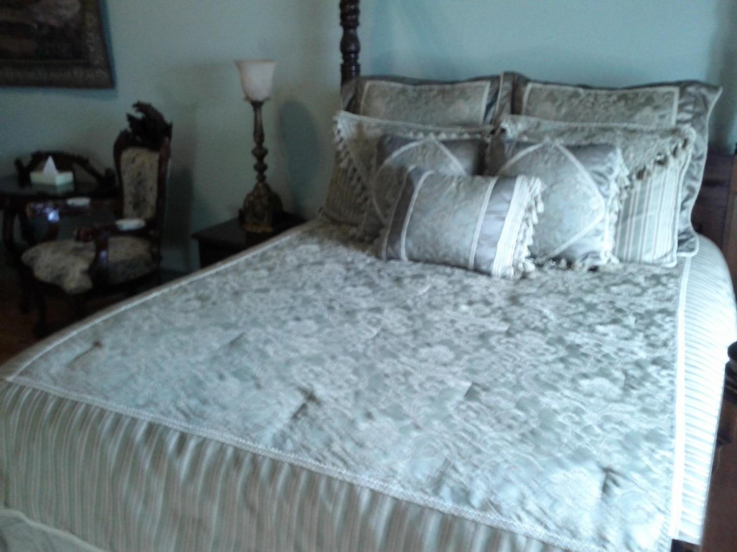 Baldachin Inn view 5