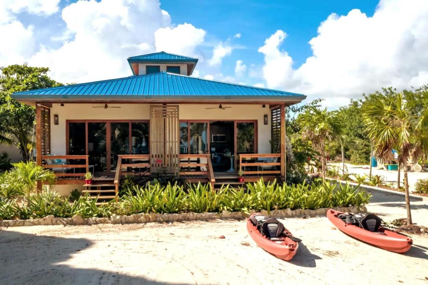 Beachfront Estate Luxury Retreat