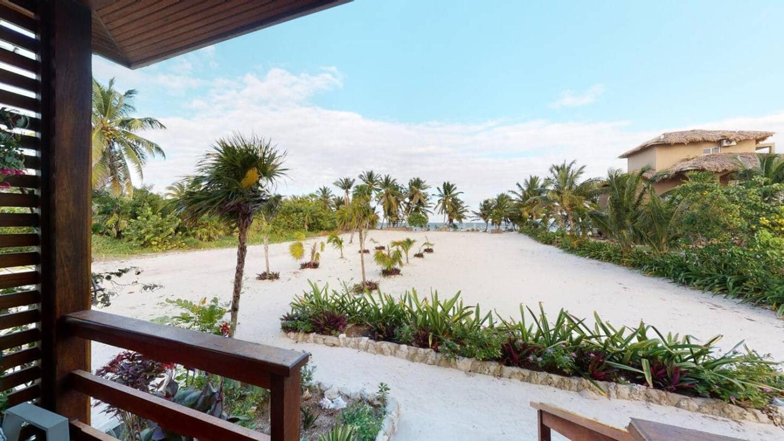 Beachfront Estate Luxury Retreat