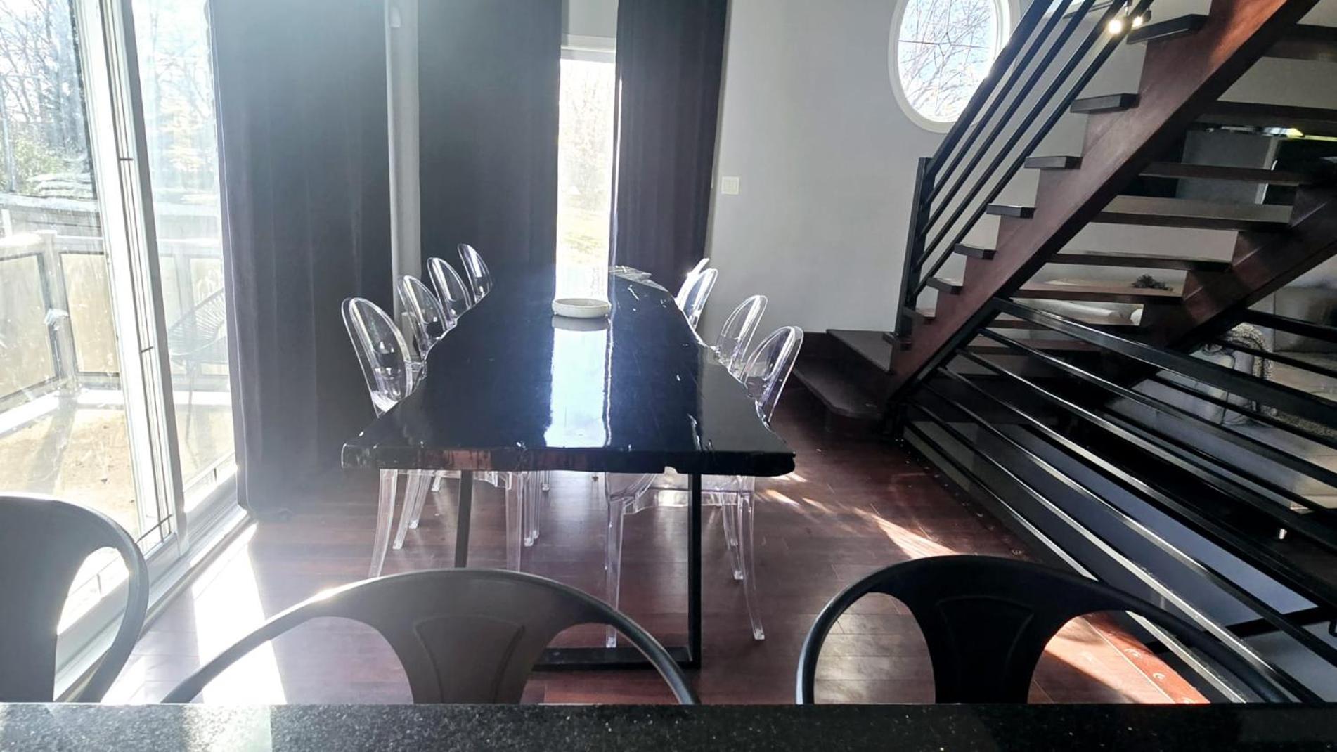 Lakefront House 25 minutes from downtown Ottawa-Gatineau