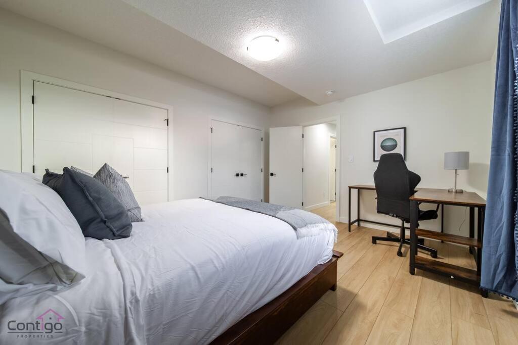 The Sanctuary Suite, Near Rogers & WEM, WiFi!