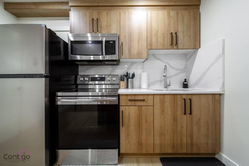 The Sanctuary Suite, Near Rogers & WEM, WiFi!