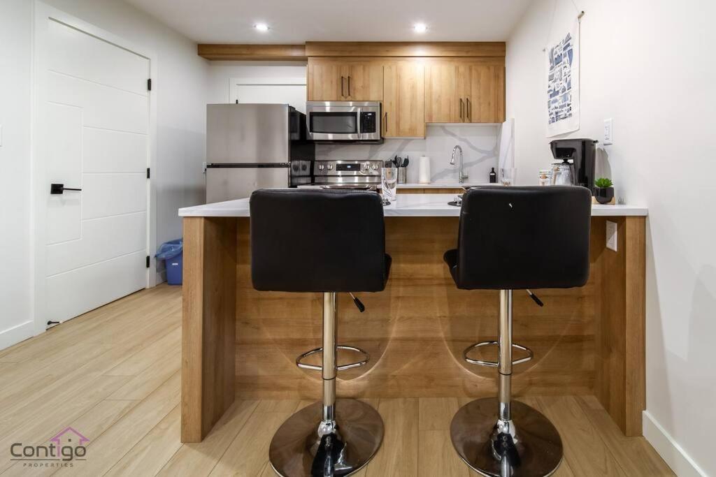 The Sanctuary Suite, Near Rogers & WEM, WiFi!