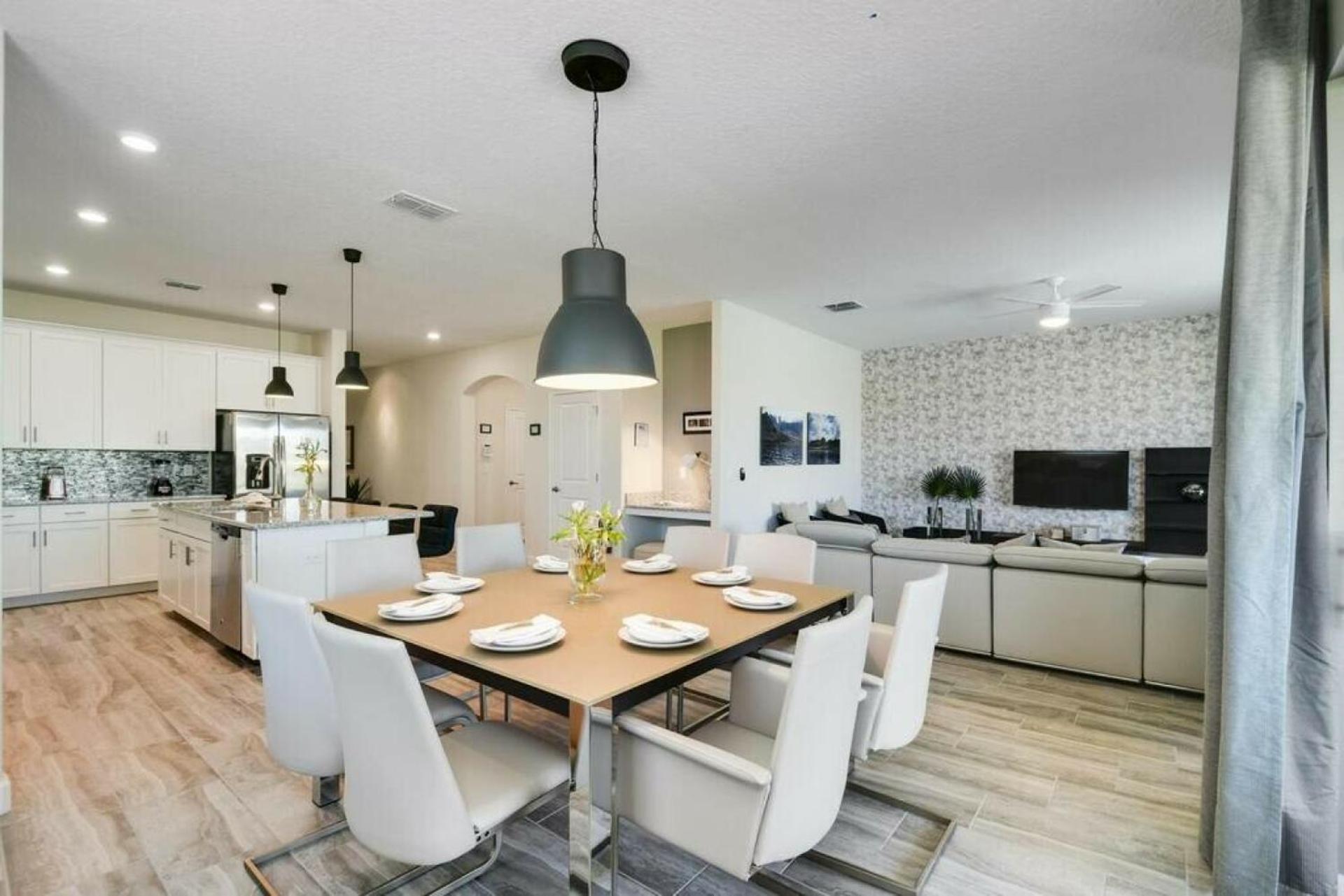 Amazing 6Bedrooms5BathroomsPool At Solterra view 5
