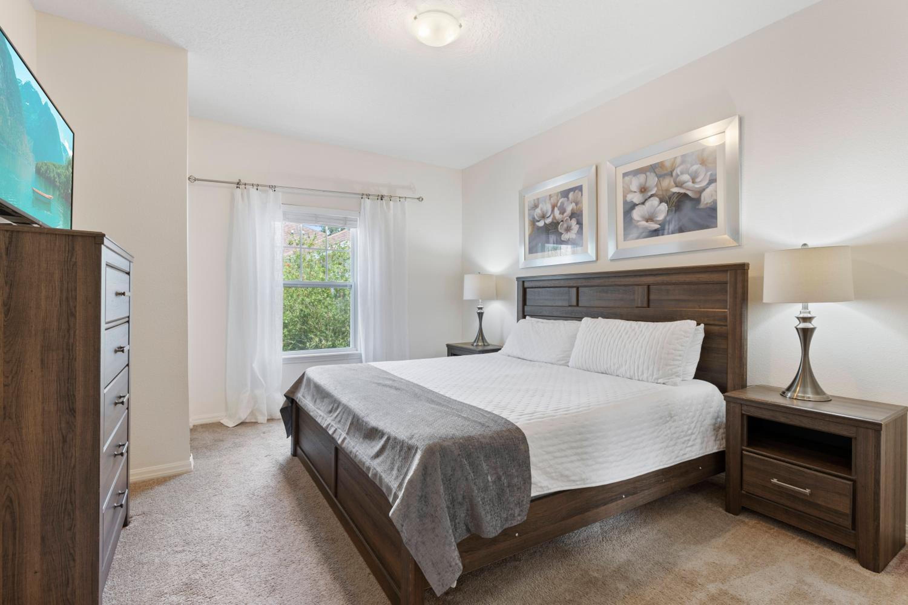 Amazing 3 bedrooms At Lucaya- 7 miles from Disney view 2
