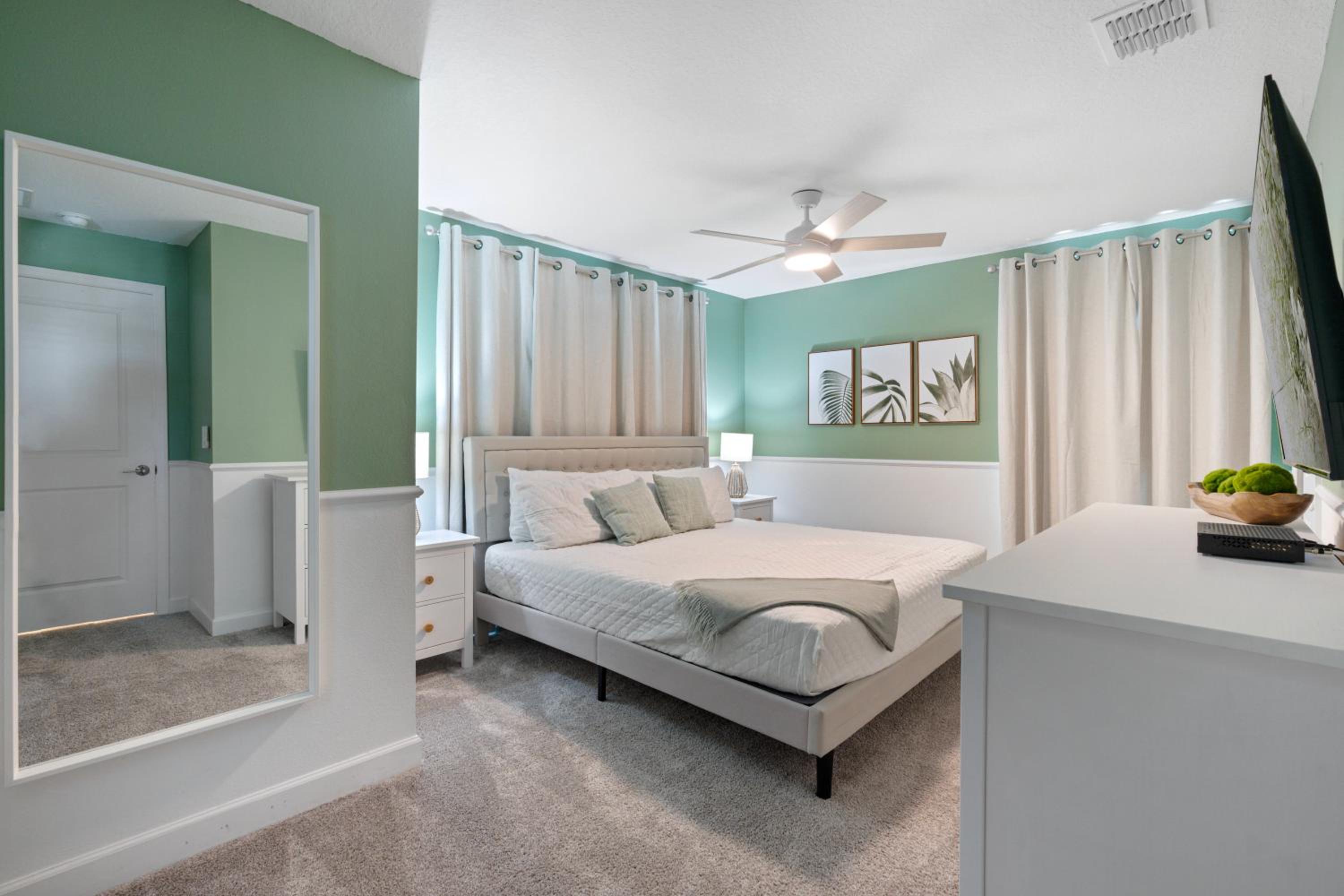New Home 5 Bedrooms and 4 Bathrooms At Storey Lake view 3