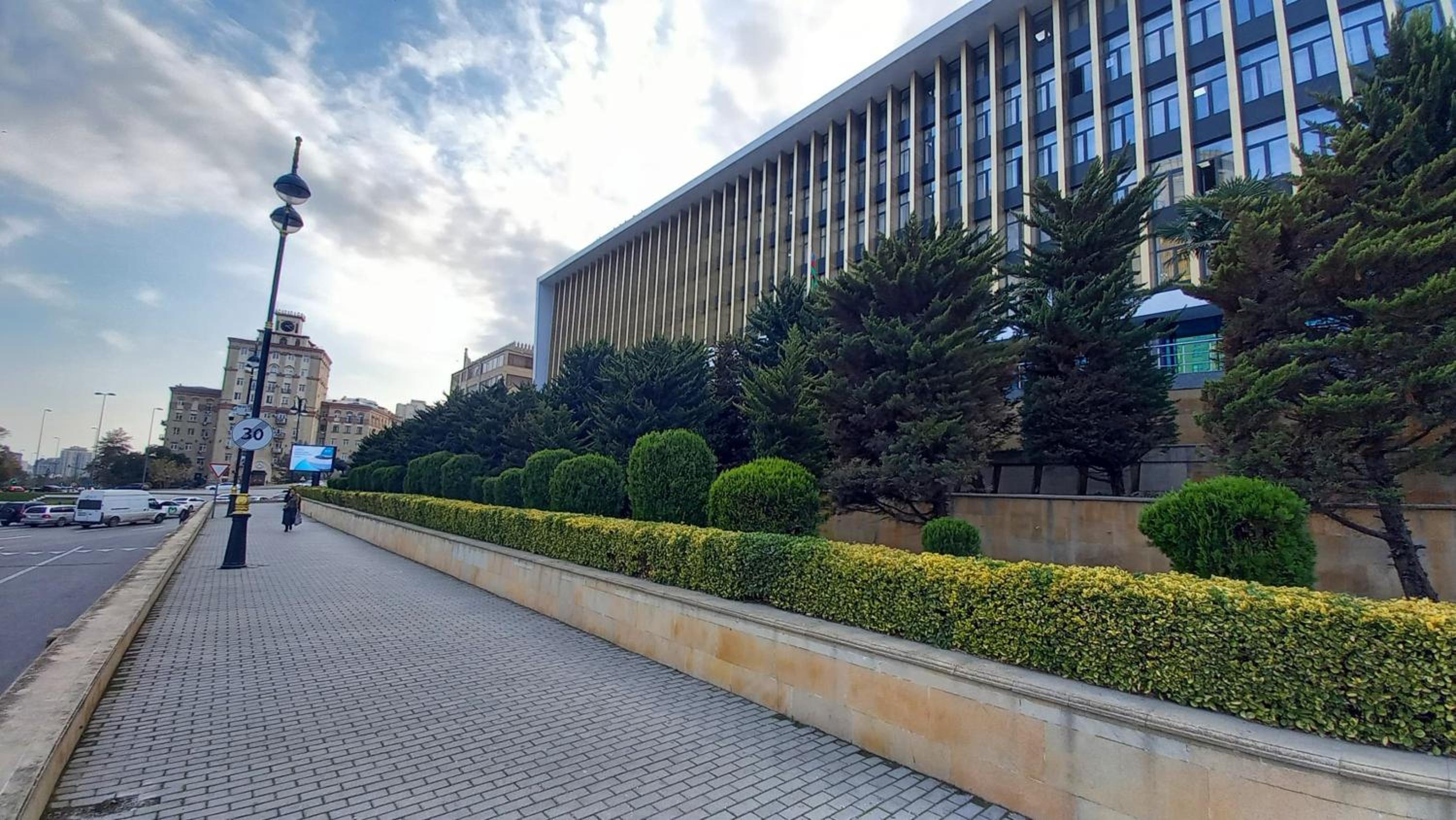 Best apartment with a garden in Baku, Whole Apartment