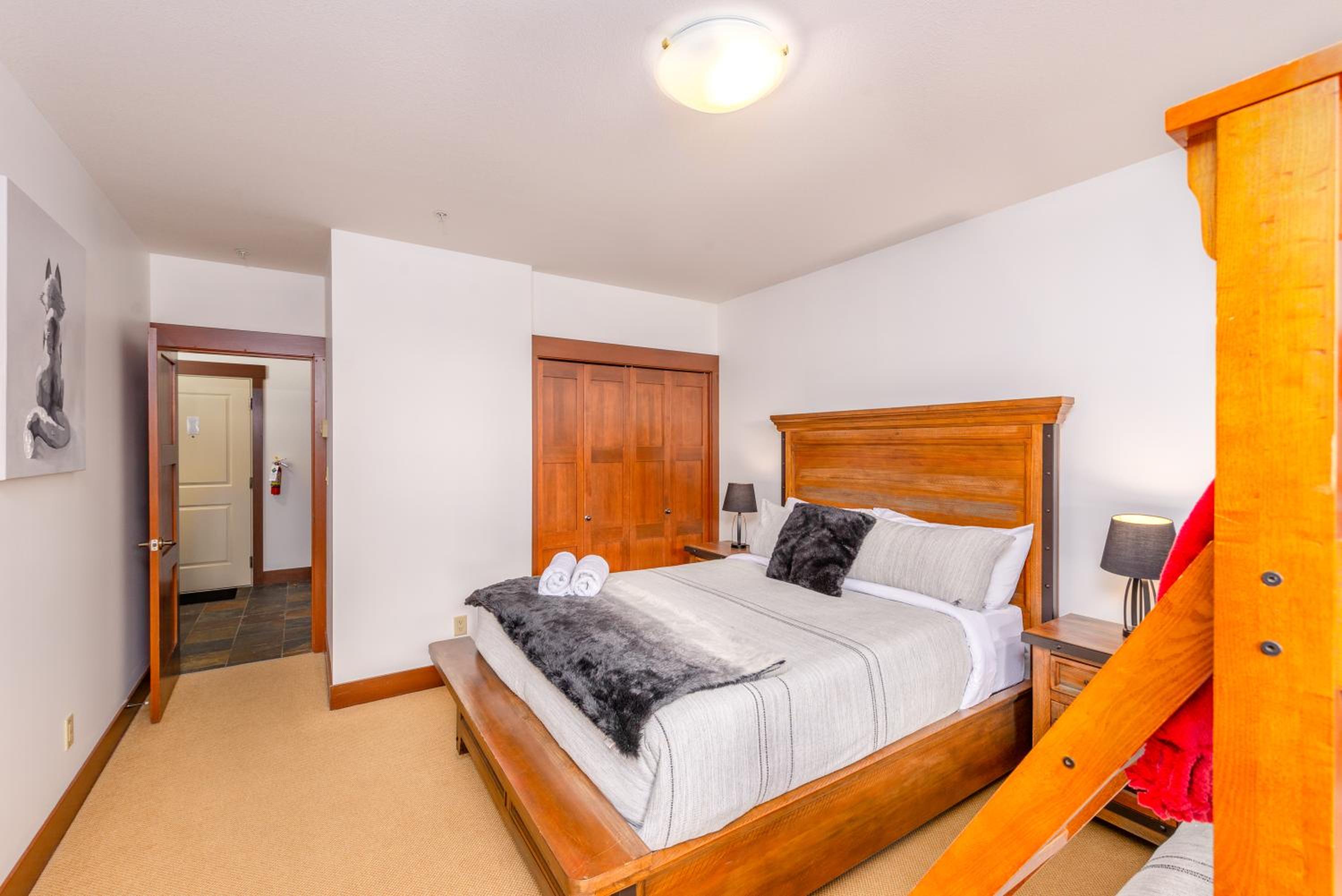 Stonegate Resort Unit A103