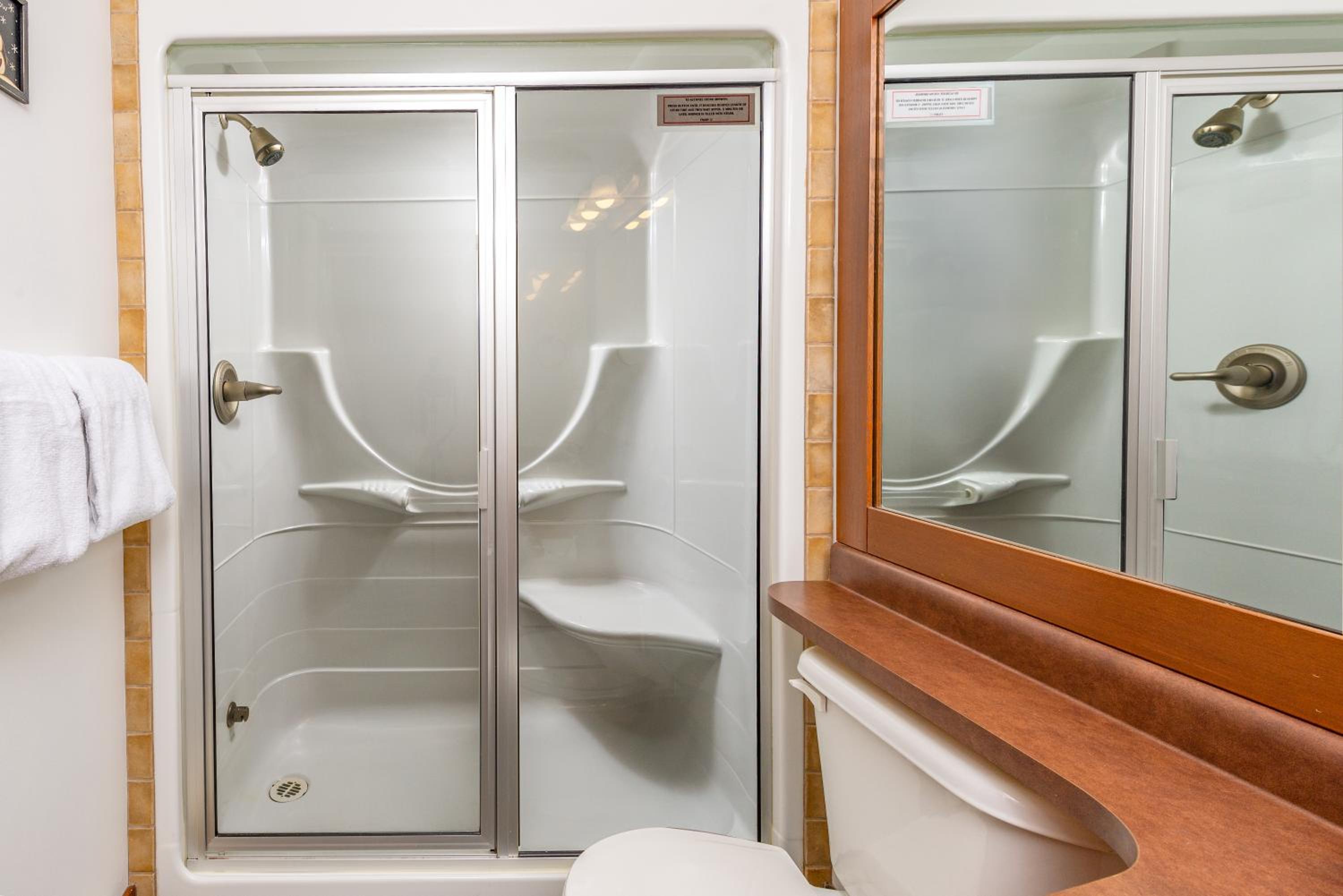 Stonegate Resort Unit A103