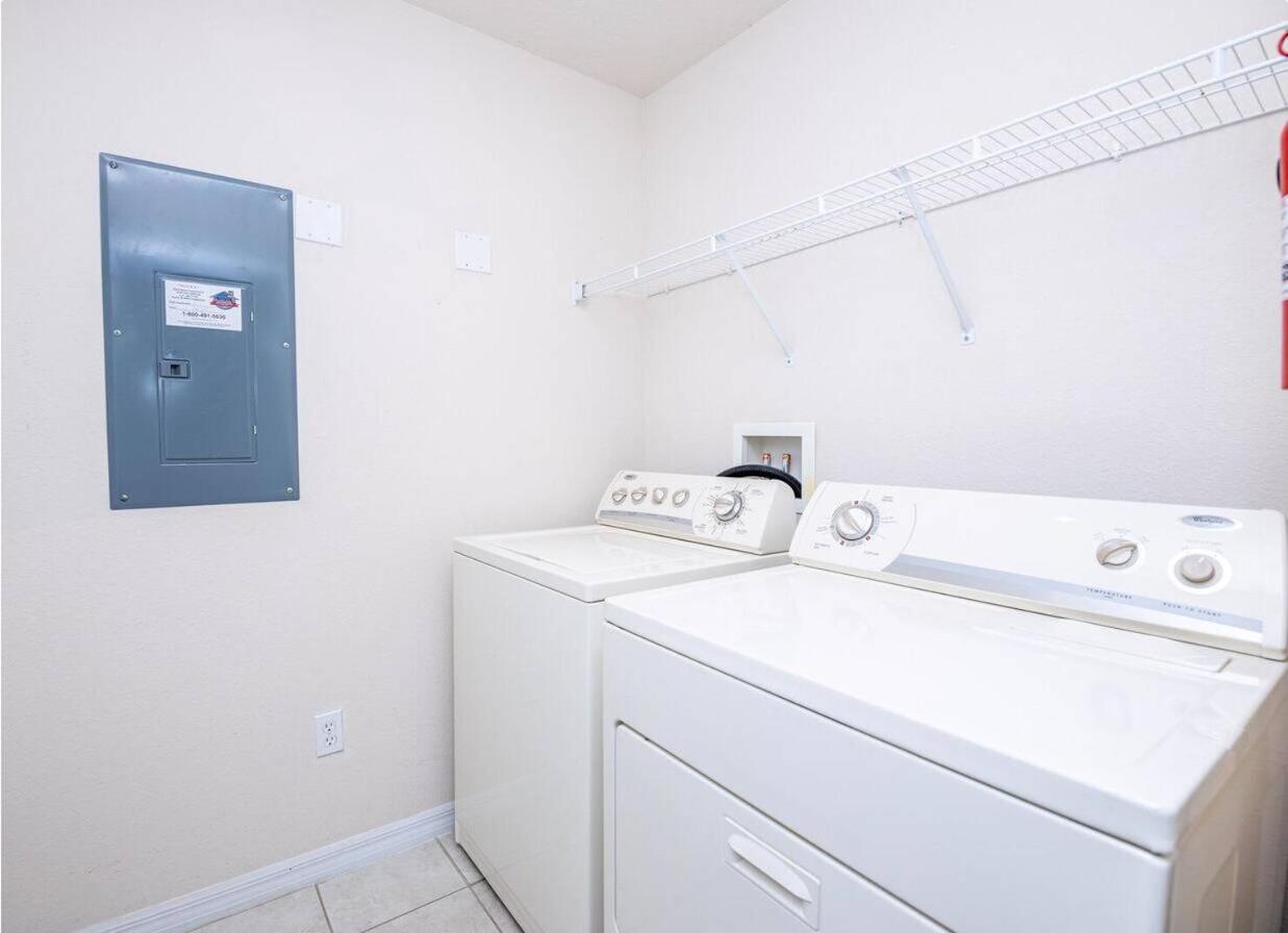Amazing 3 Bdrm At Encantada- 6 miles from Disney