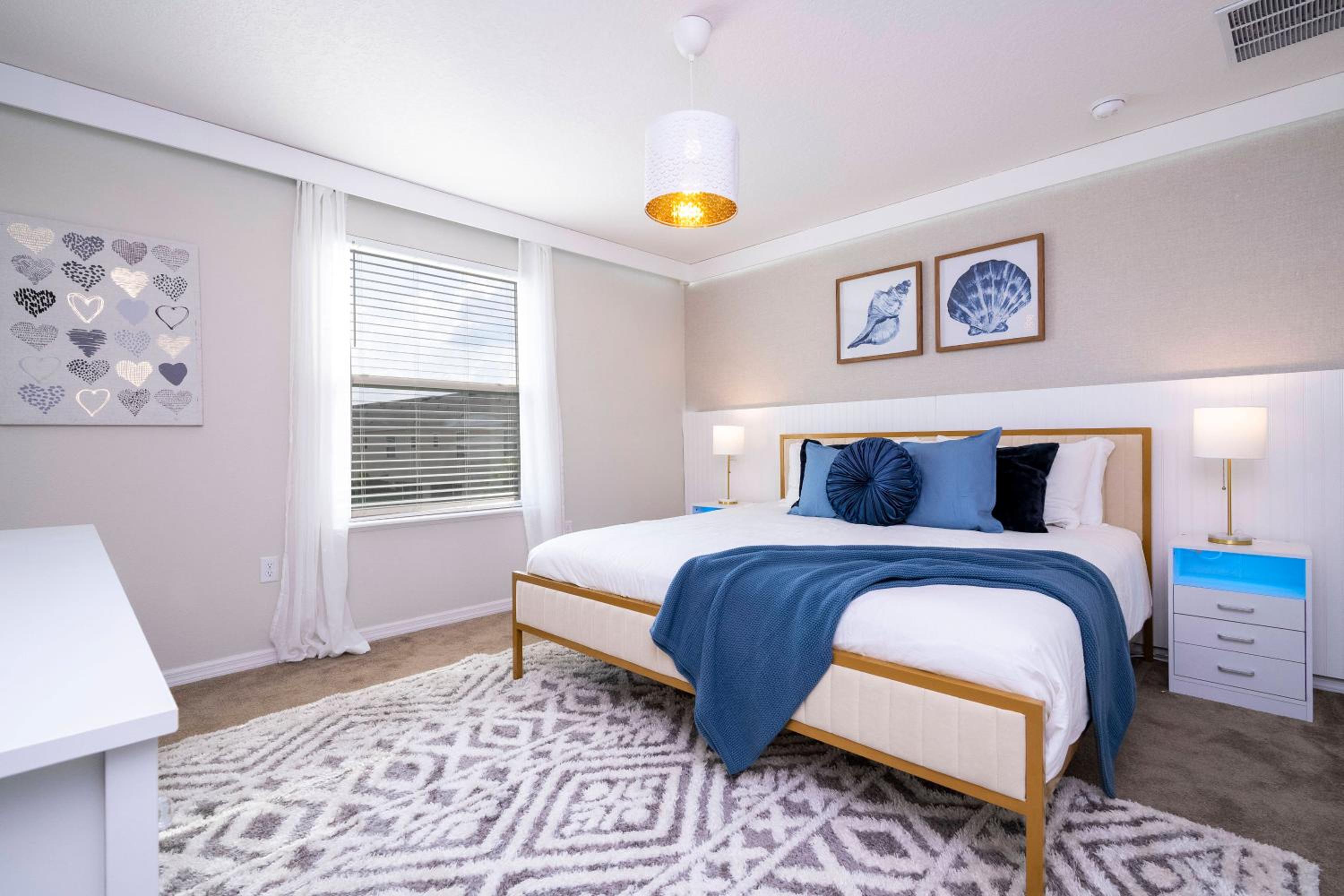Amazing 3BedroomsNear to DisneyThemed rooms view 3