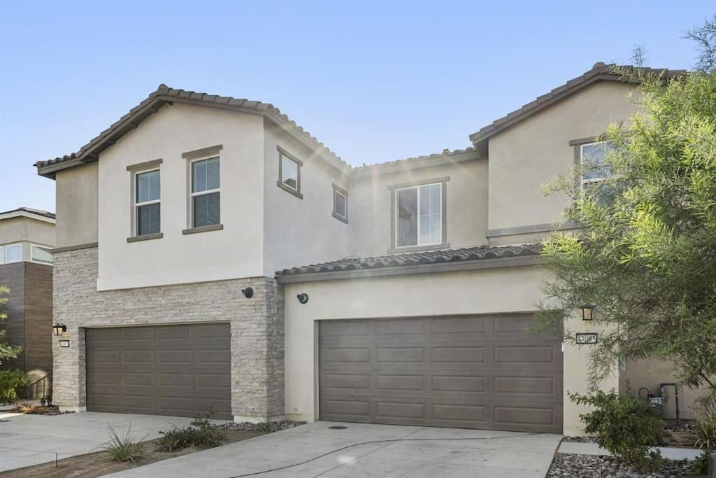 Armonia 55- Dream Villa Lago Premier Views 4BR Pool Games Pets view 2
