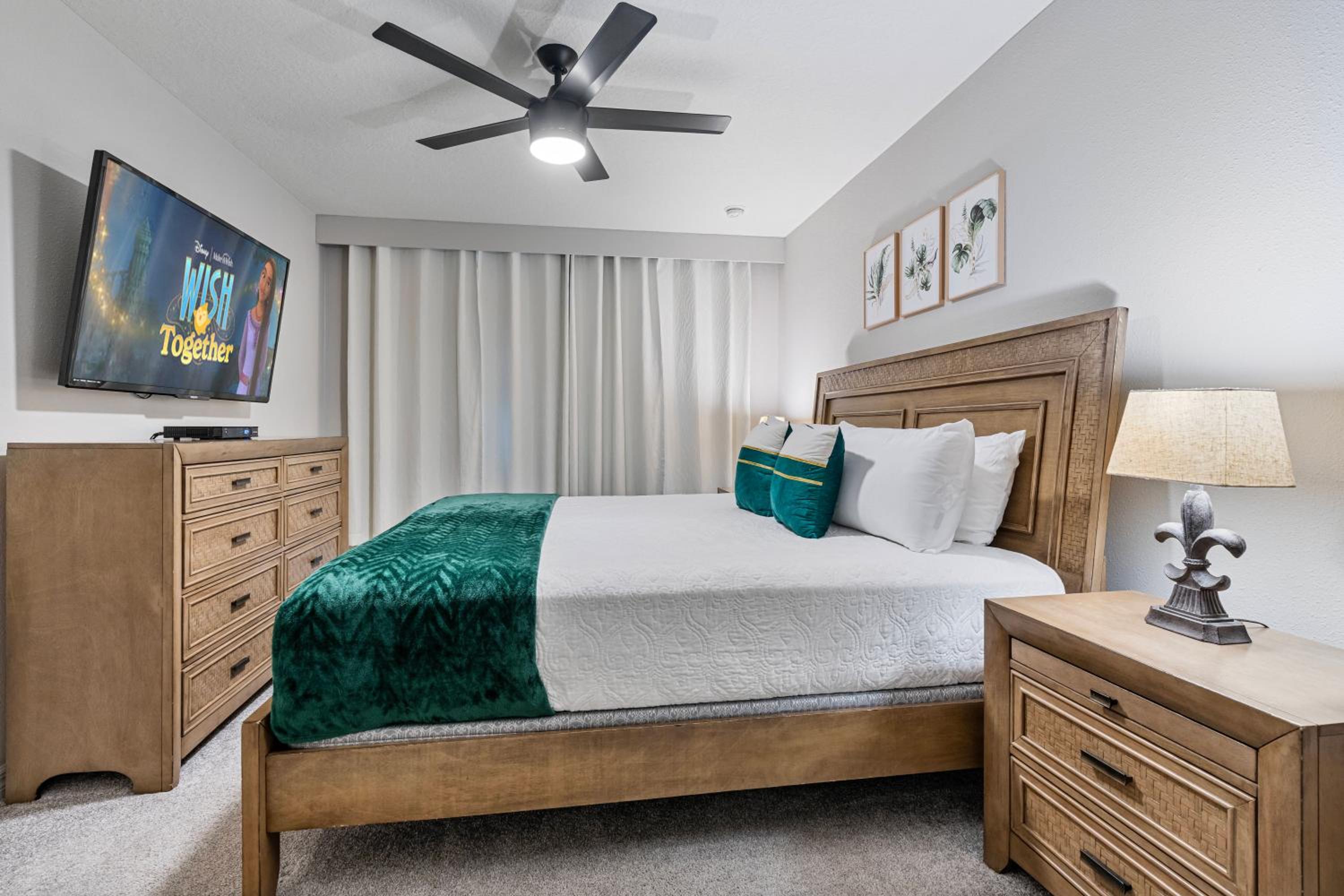 Cozy 4 Bedrooms35 Bath- 8 miles from Disney