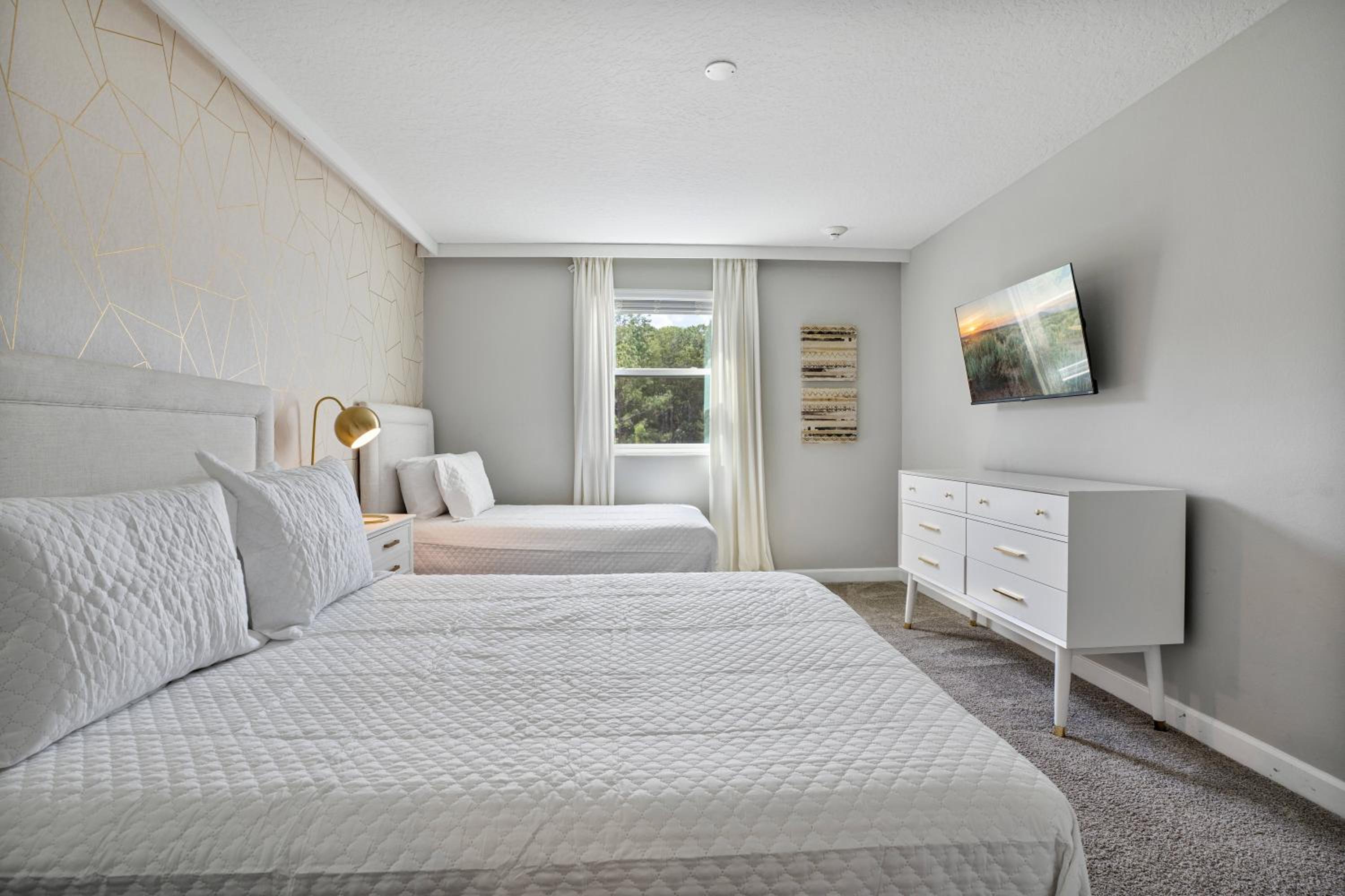 New Home 8 Bedrooms and 5 Bathrooms At Storey Lake view 3