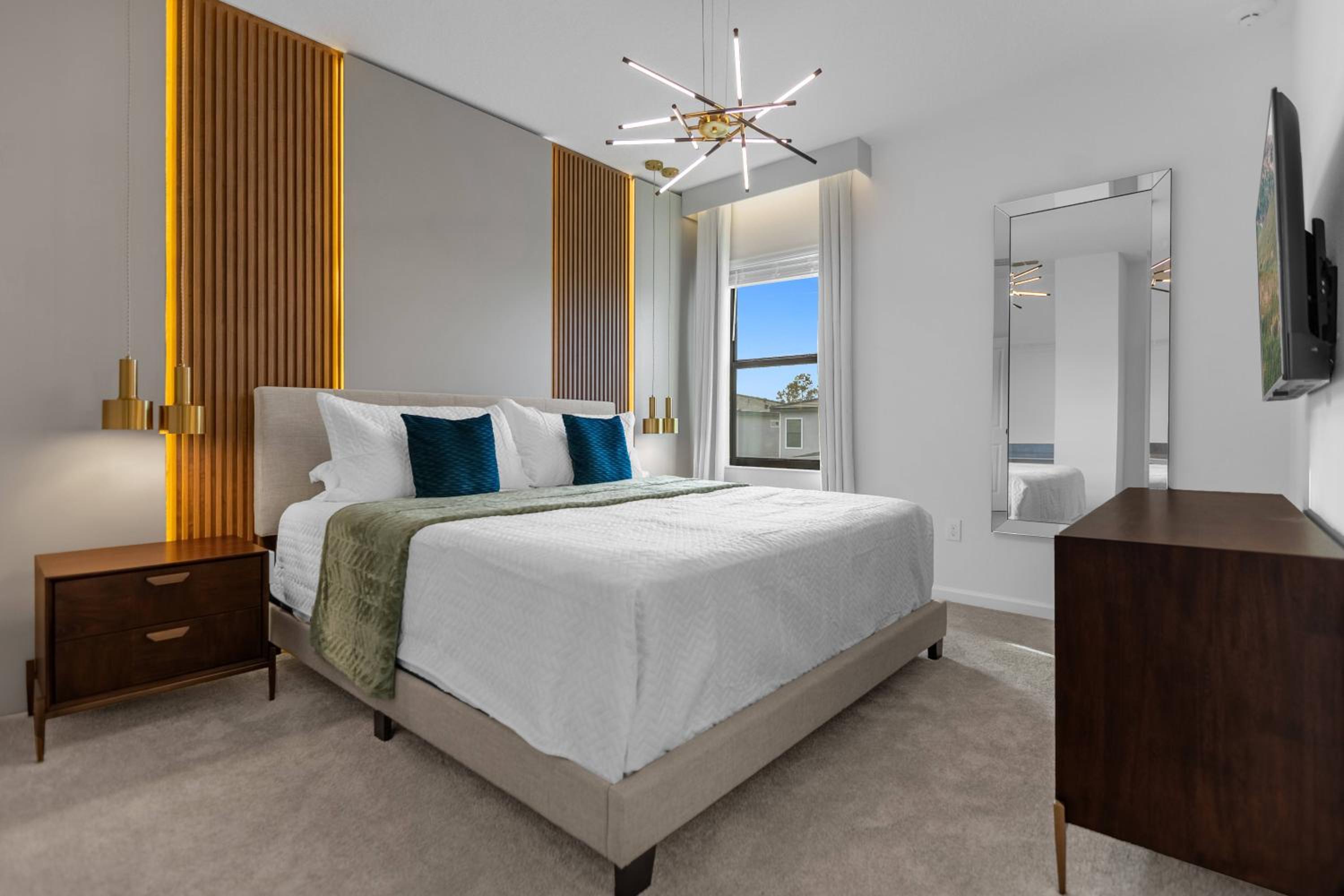 2024 Brand NEW 9Bdrs9Baths At Paradiso Grande