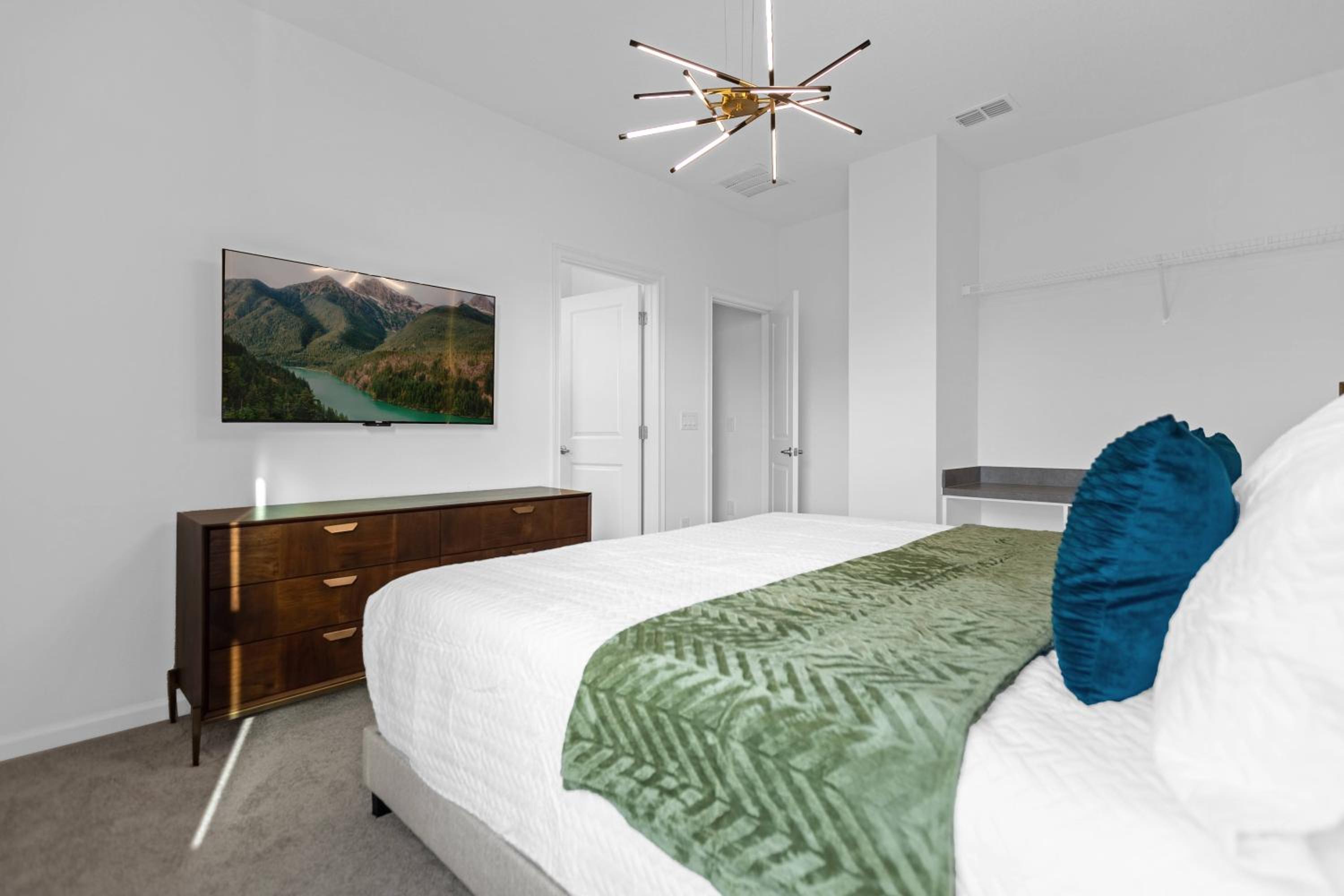 2024 Brand NEW 9Bdrs9Baths At Paradiso Grande