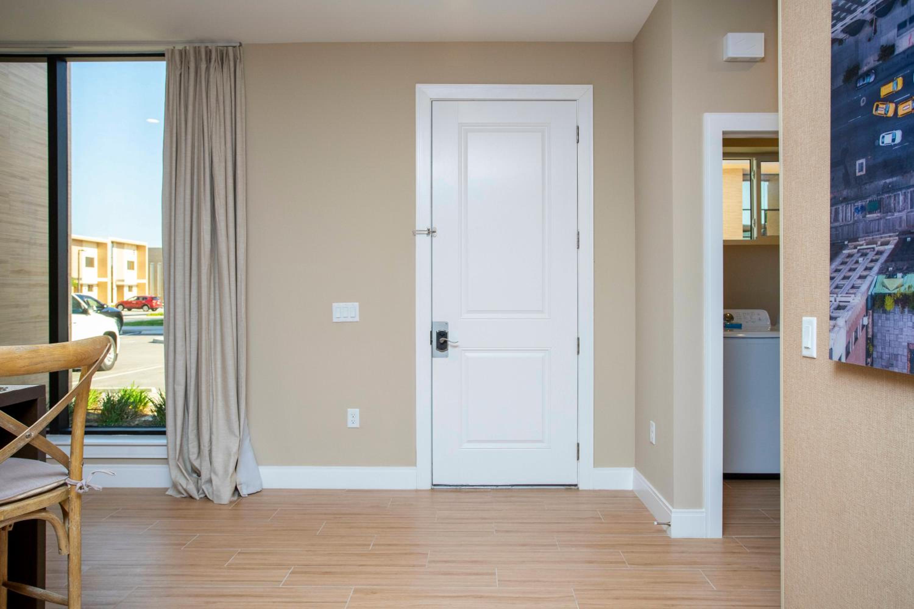 Nice Luxury 3Beds and 3Ba 2 miles from Disney
