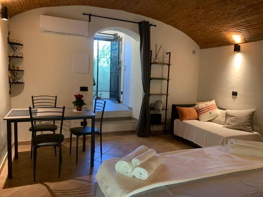 Casina Le Rondini view 3