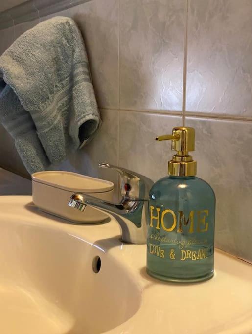 La Mansarda sul Centro en Palermo — bathroom
