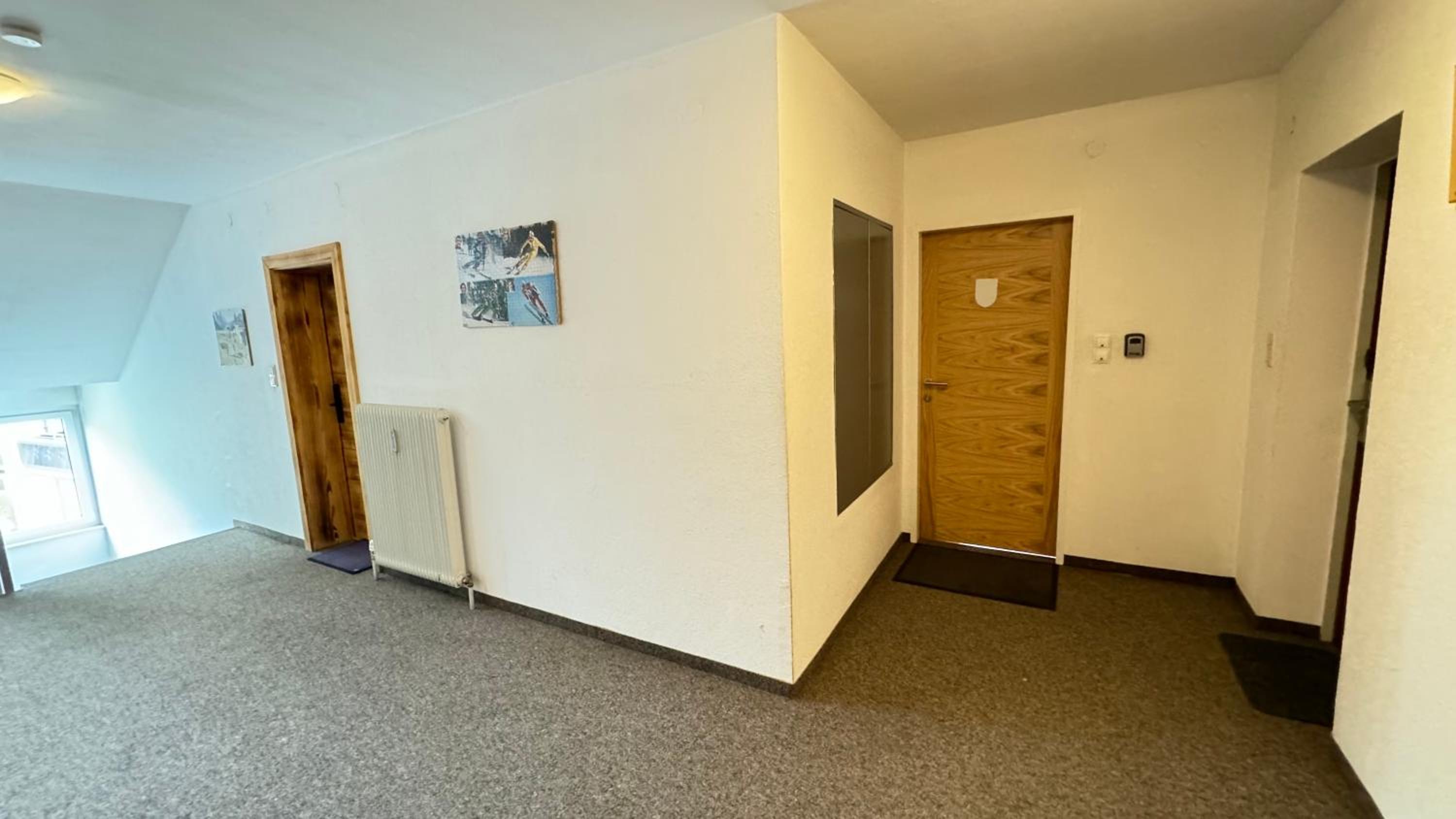 NĀVA PLACE Alpine Apartment in Kaprun - Peaceful Location, Near Glacier & WiFi