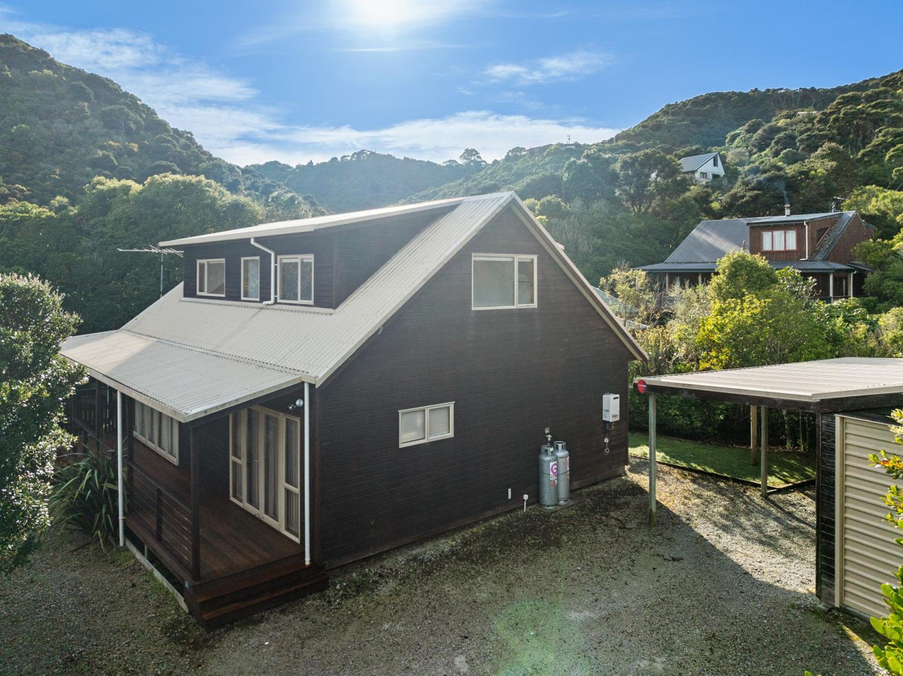 Aroha at Tata - Golden Bay Holiday Home view 3
