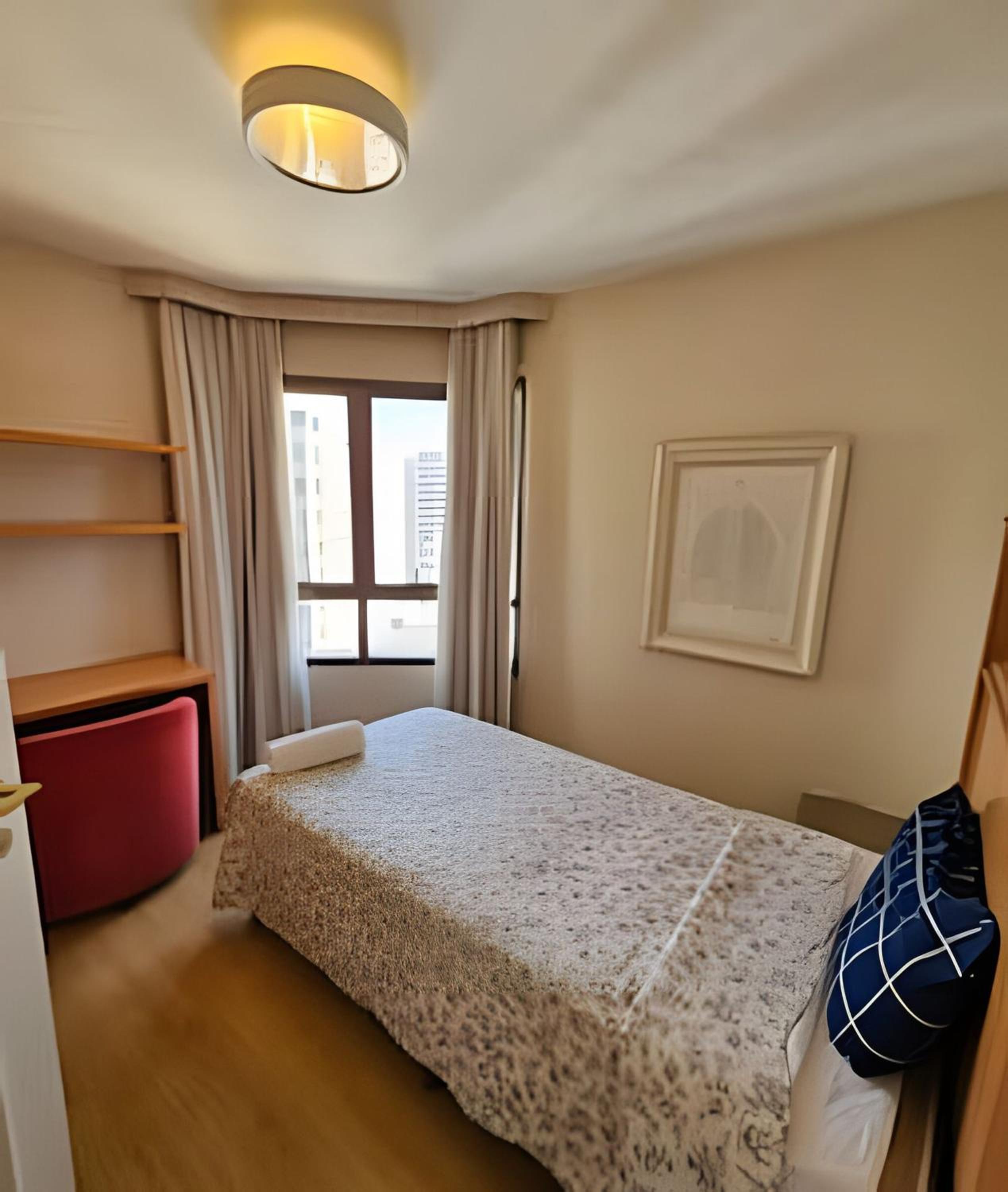 Flat-Apart hotel dois quartos c/uma suíte e vaga